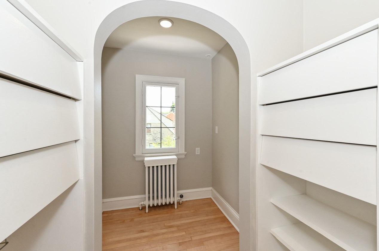 2365 91, Milwaukee WI 53226-1832 exterior