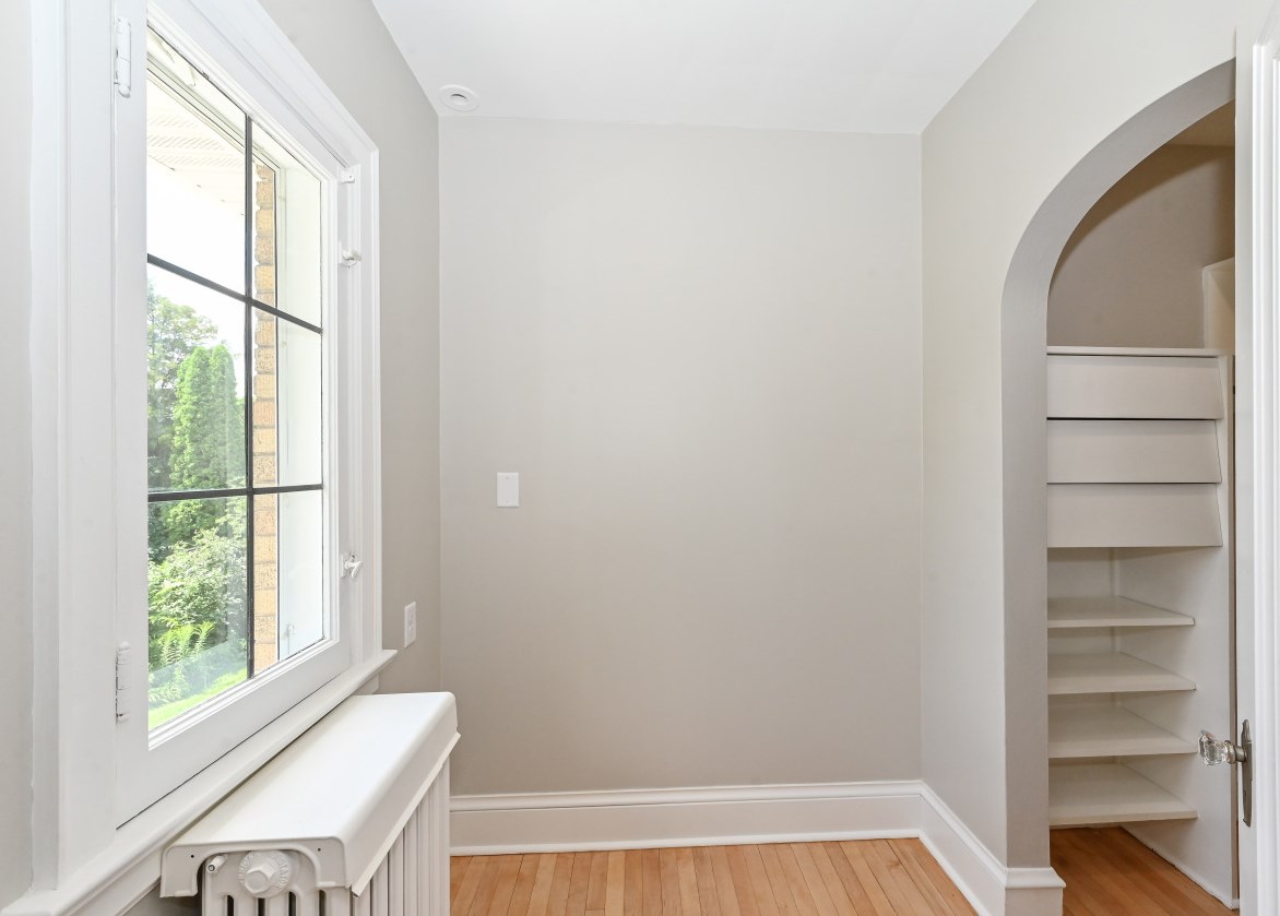 2365 91, Milwaukee WI 53226-1832 exterior