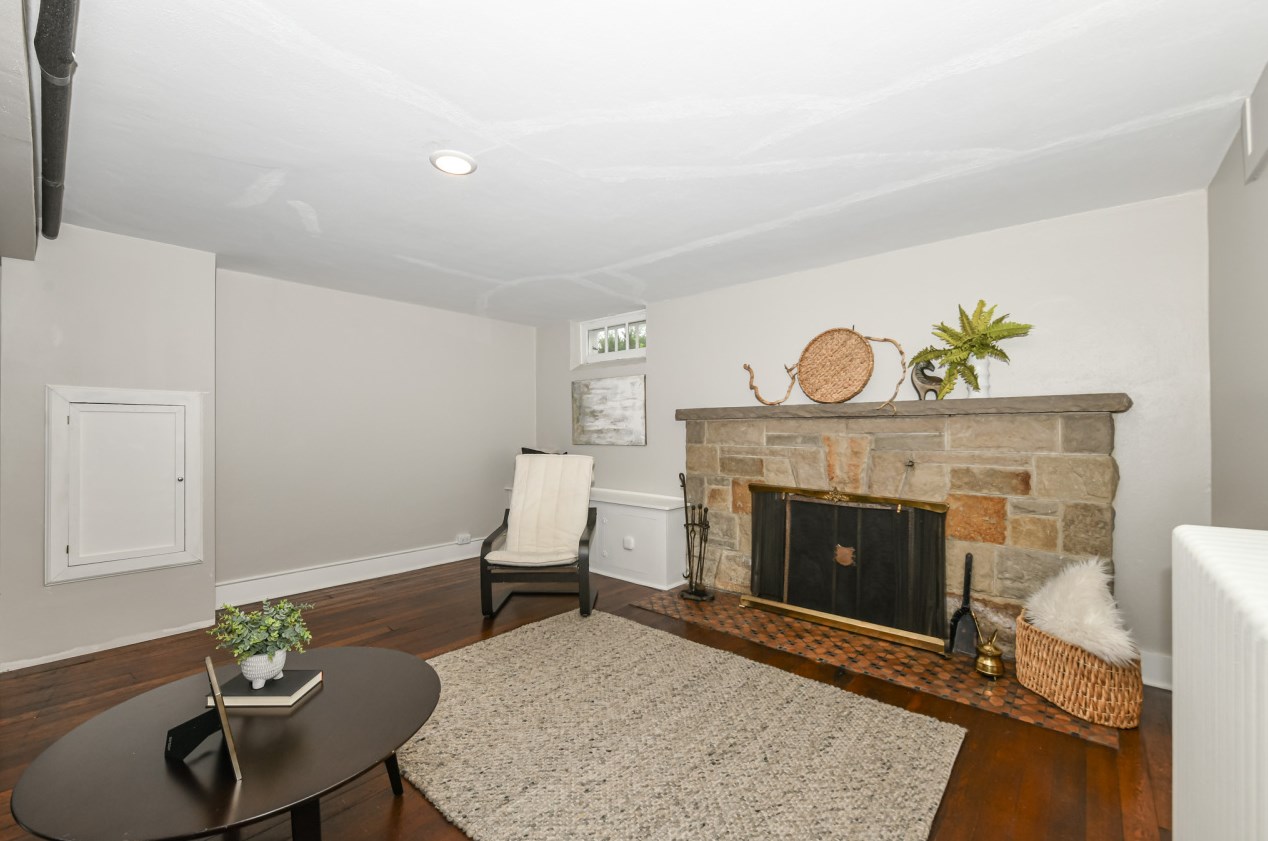 2365 91, Milwaukee WI 53226-1832 exterior