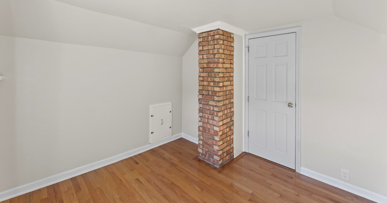 2201 Holt Ave, Milwaukee WI  53207-3141 exterior