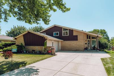 6263  Thornridge Ln, Greendale, WI 53129 - Photo 1