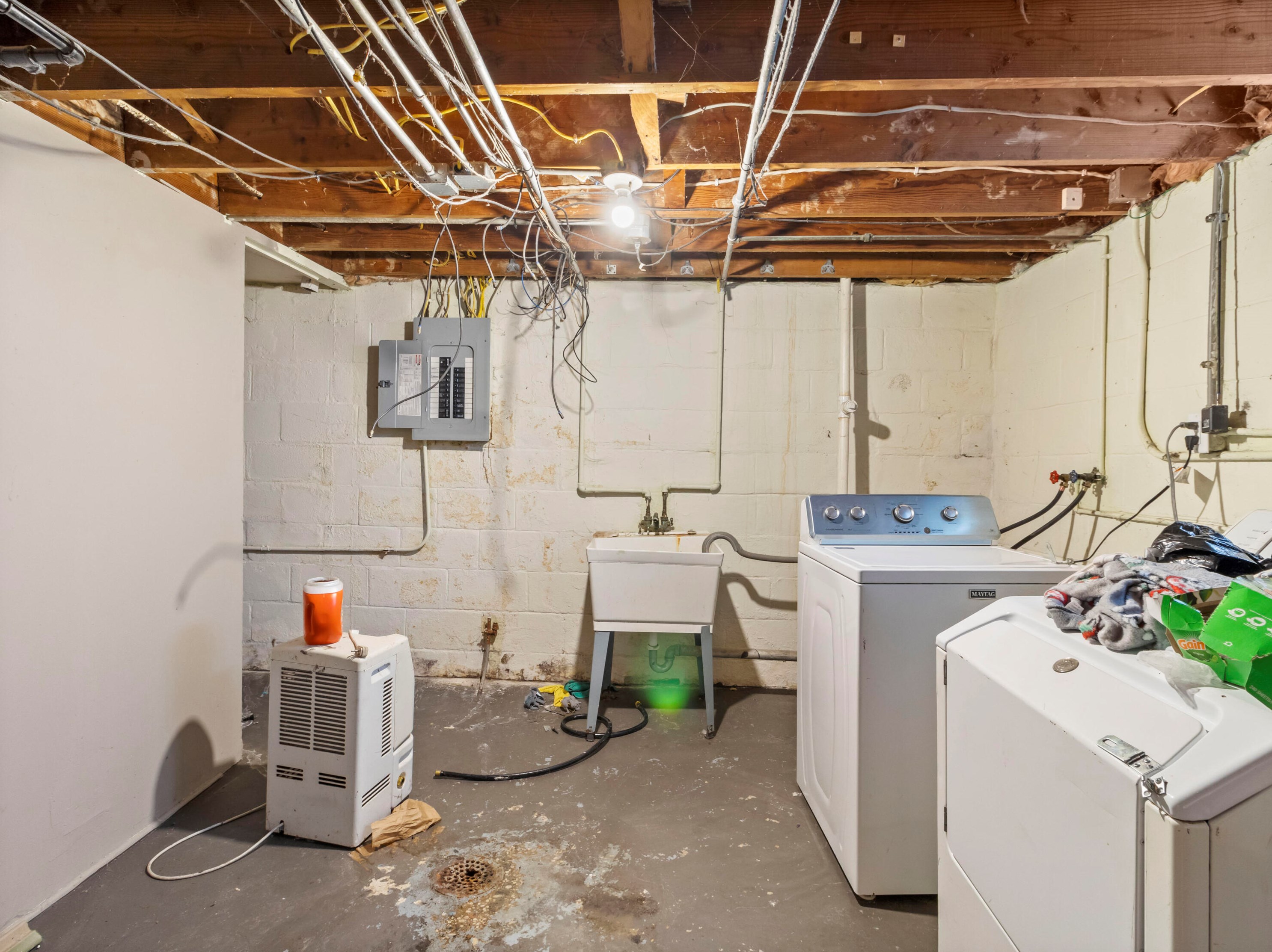 5069 60th St, Milwaukee WI  53220-4619 exterior