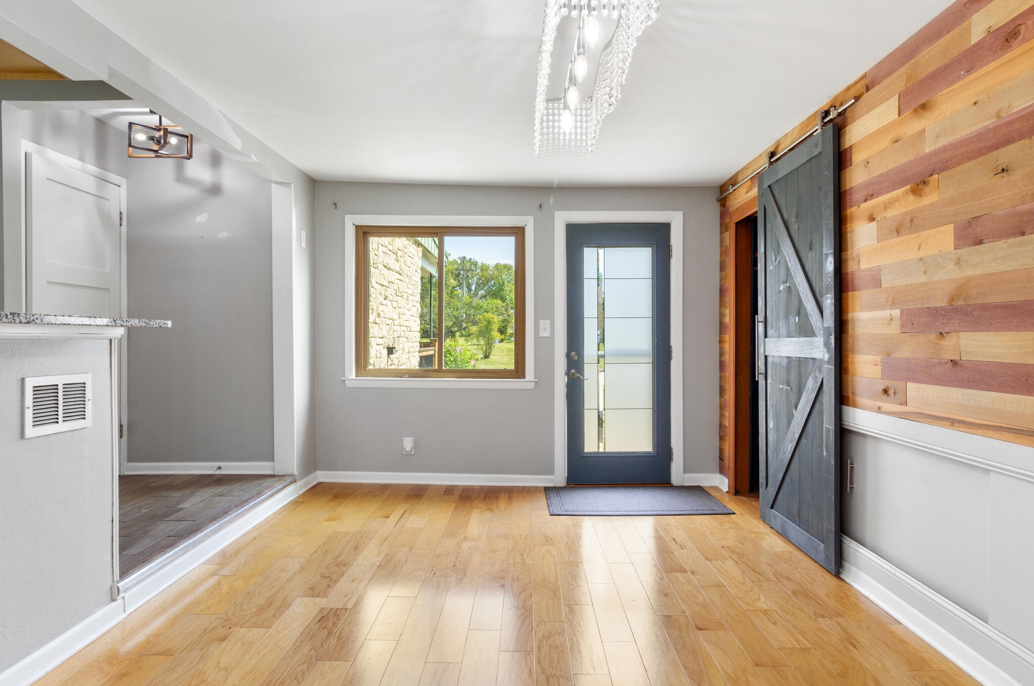 5057 40th St, Milwaukee WI  53221-2503 exterior