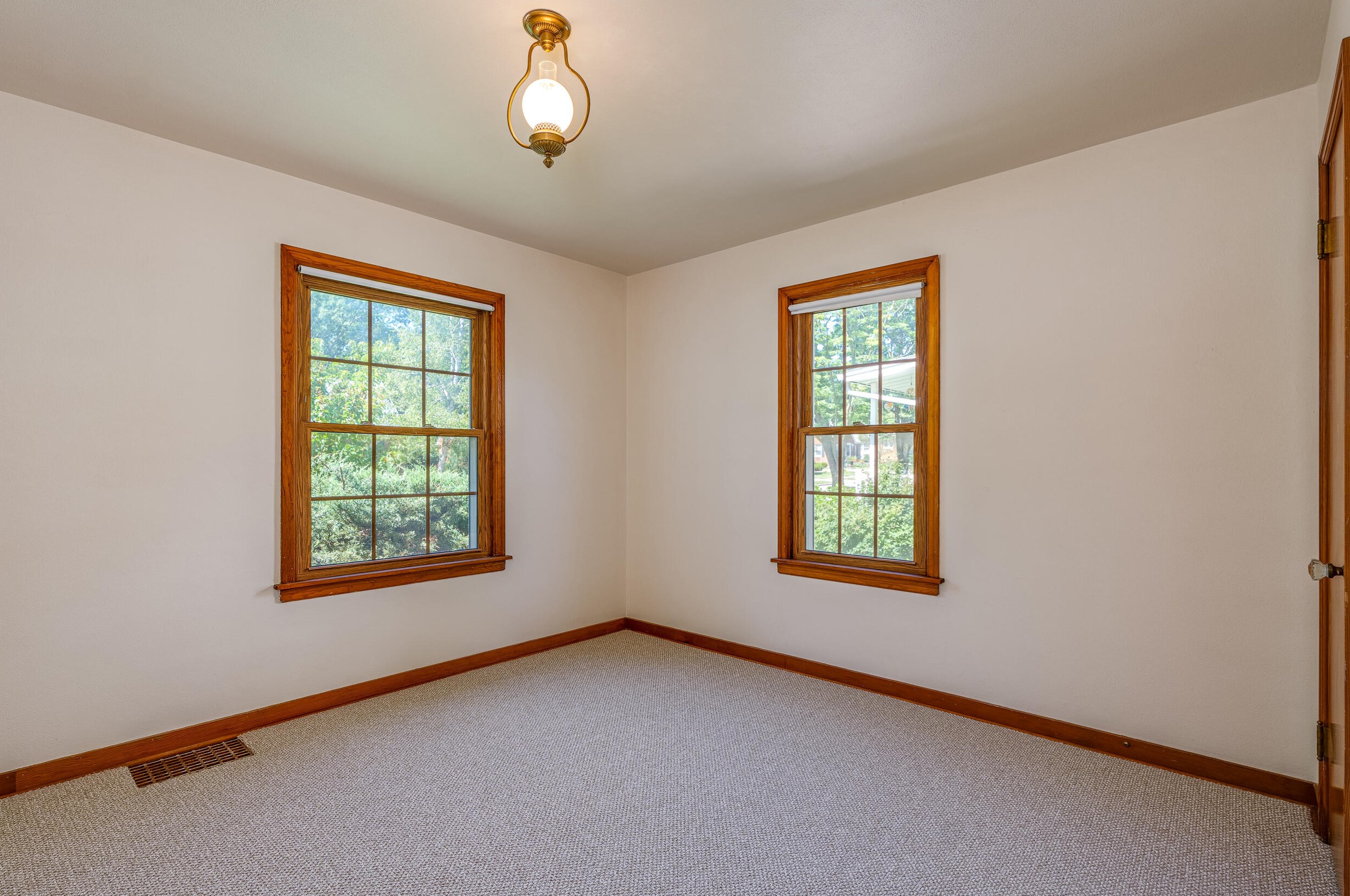 6425 40 Ave, Kenosha WI 53142-7053 exterior