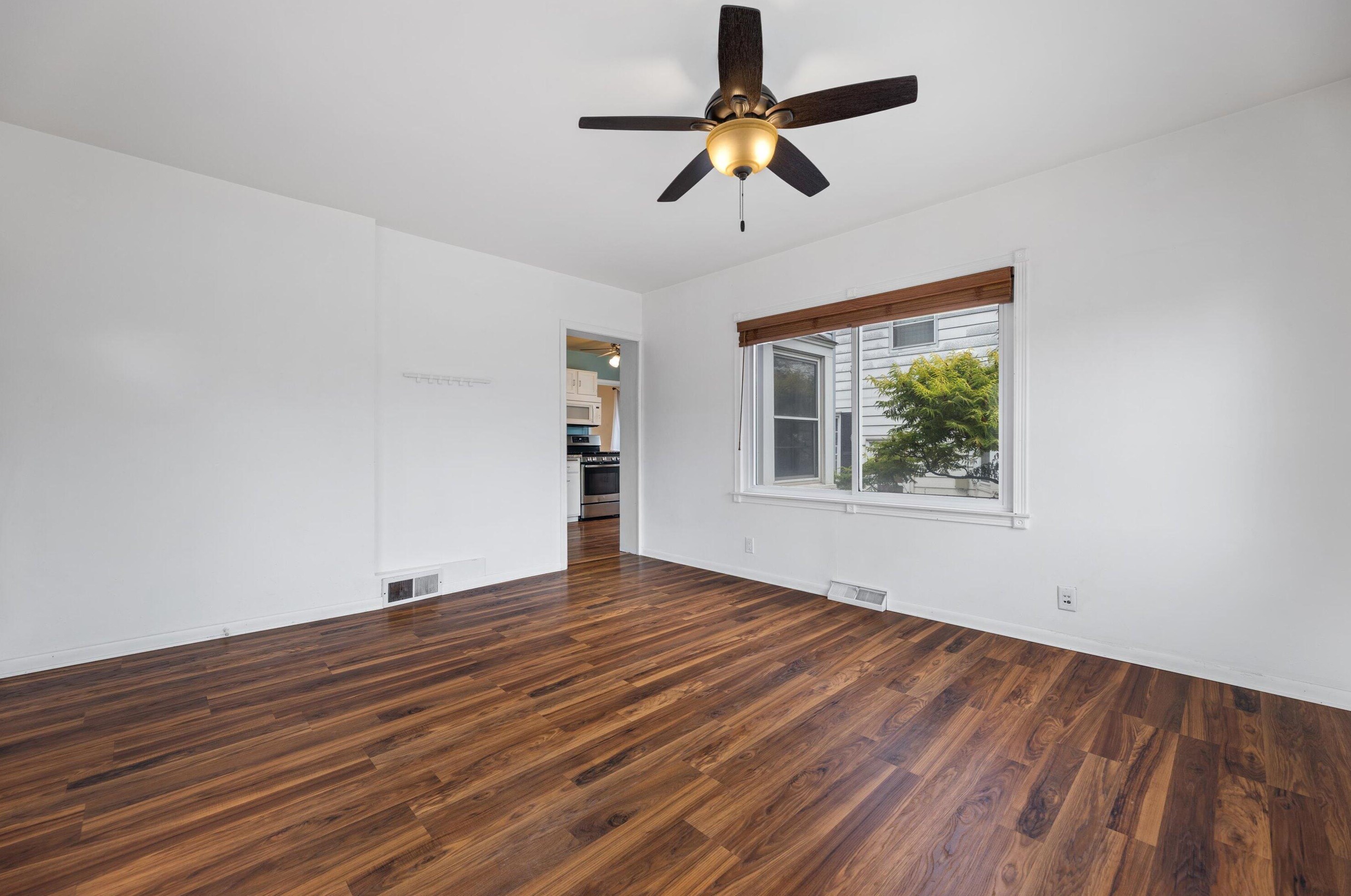 2580 77 St, Milwaukee WI 53219-2765 exterior