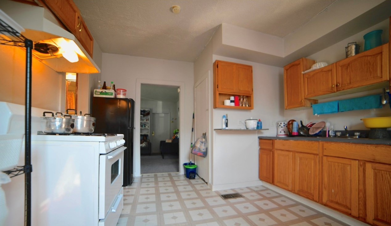 1901 30, Milwaukee WI 53215-2432 exterior