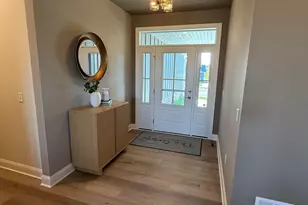 1748 N River Cir, River Hills, WI 53217 - Photo 15