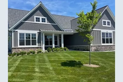 1748 N River Cir, River Hills, WI 53217 - Photo 3