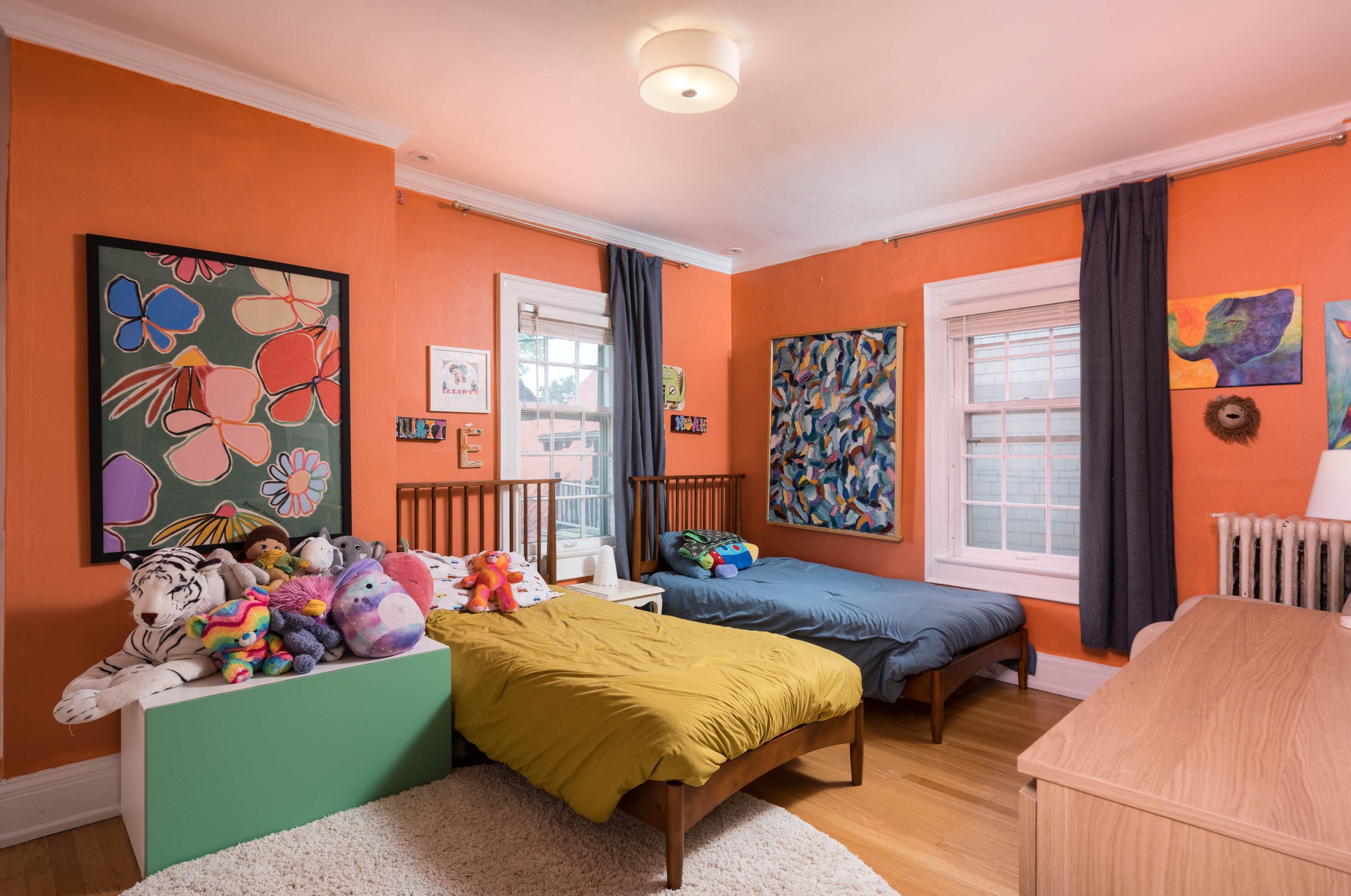 2709 Belleview Pl, Milwaukee WI  53211-3831 exterior