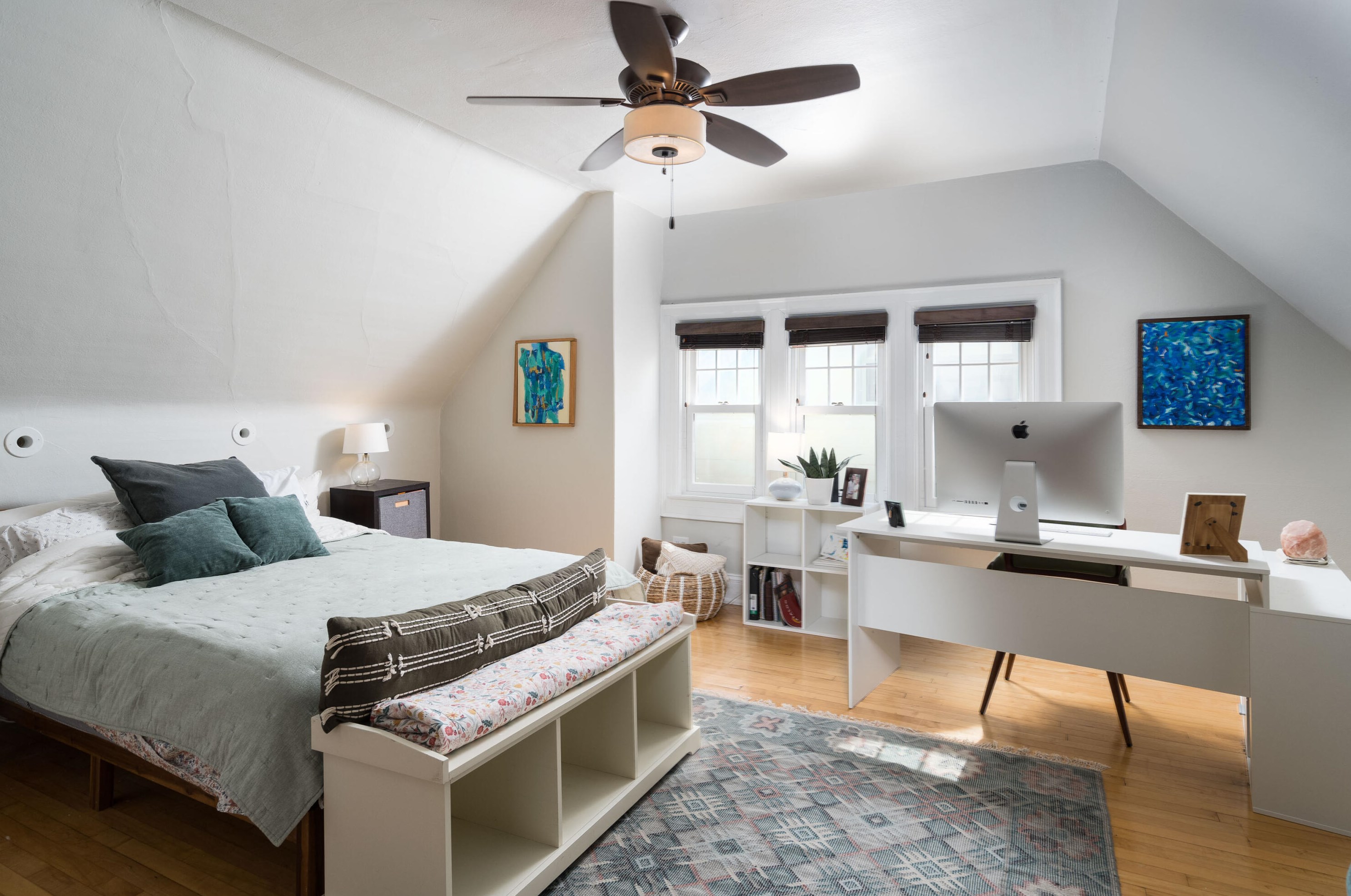 2709 Belleview Pl, Milwaukee WI  53211-3831 exterior