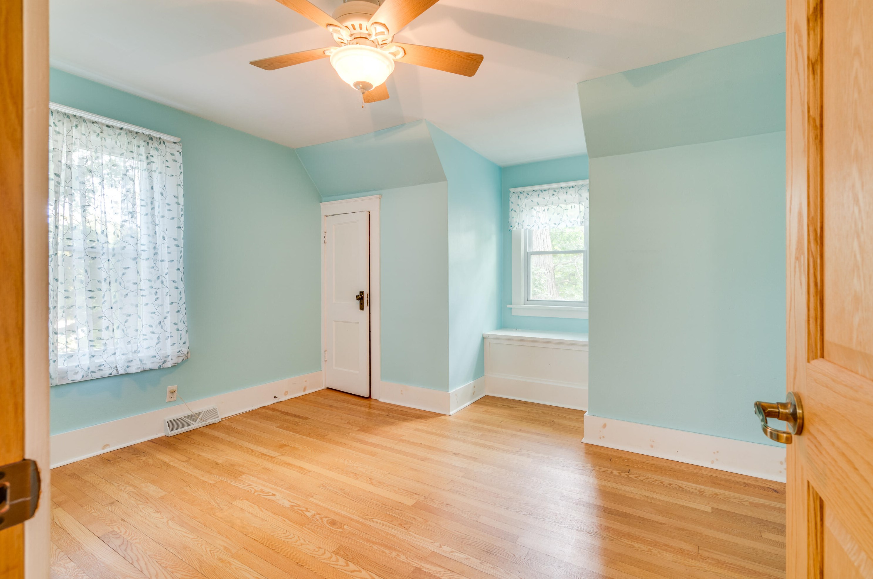 5802 36 Ave, Kenosha WI 53144-6918 exterior