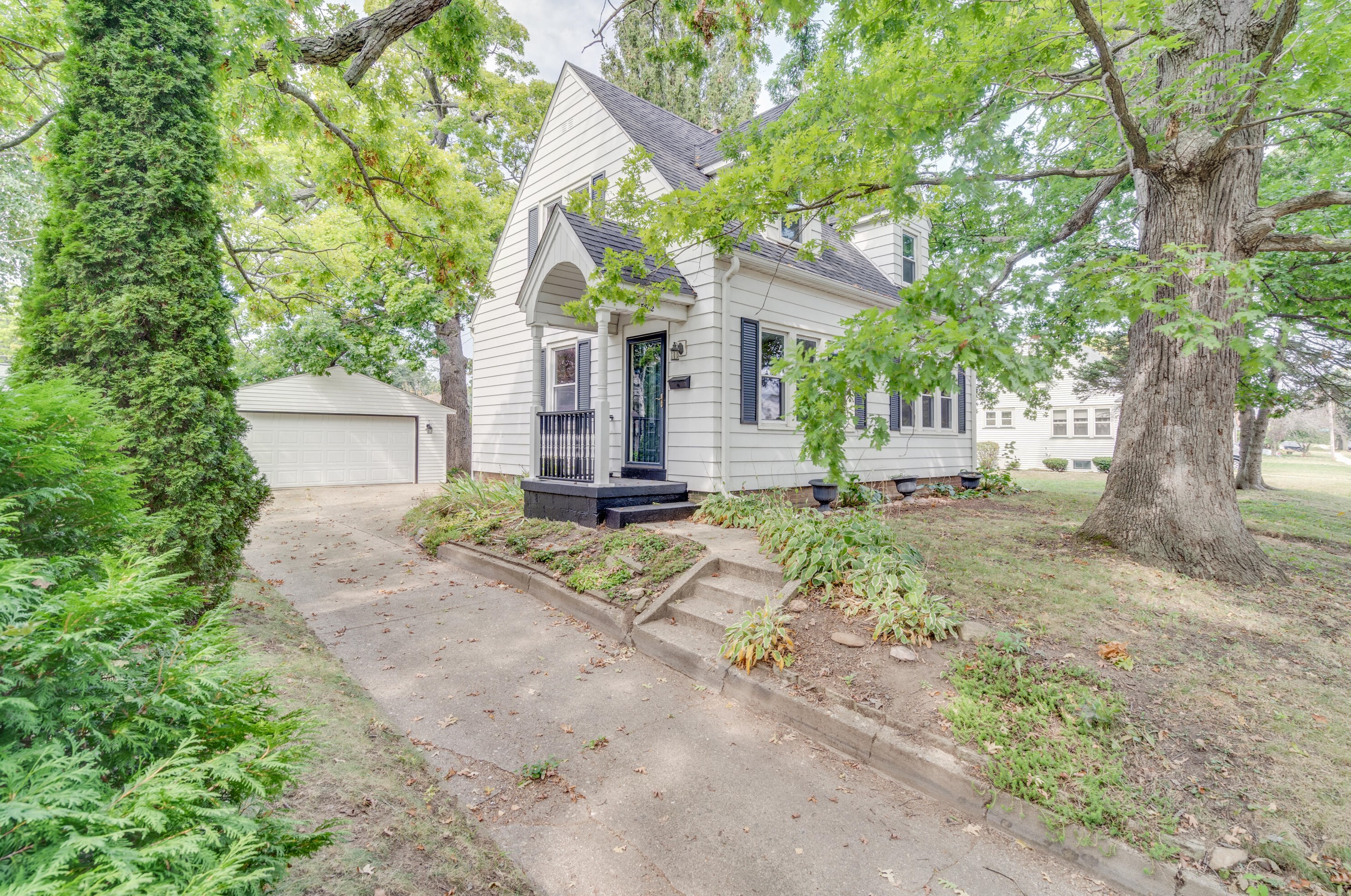 5802 36 Ave, Kenosha WI 53144-6918 exterior