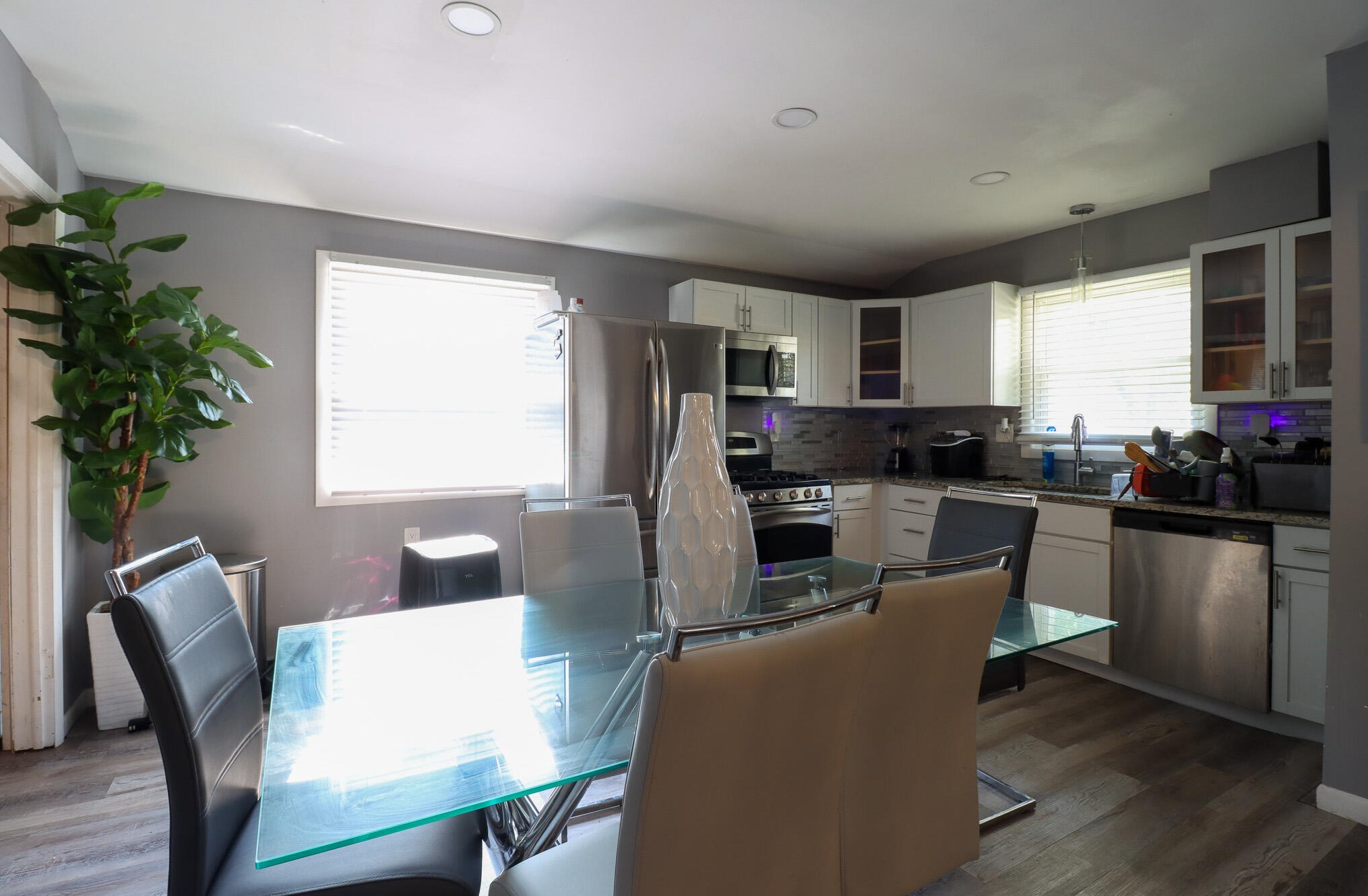 5308 63, Milwaukee WI 53219-4317 exterior