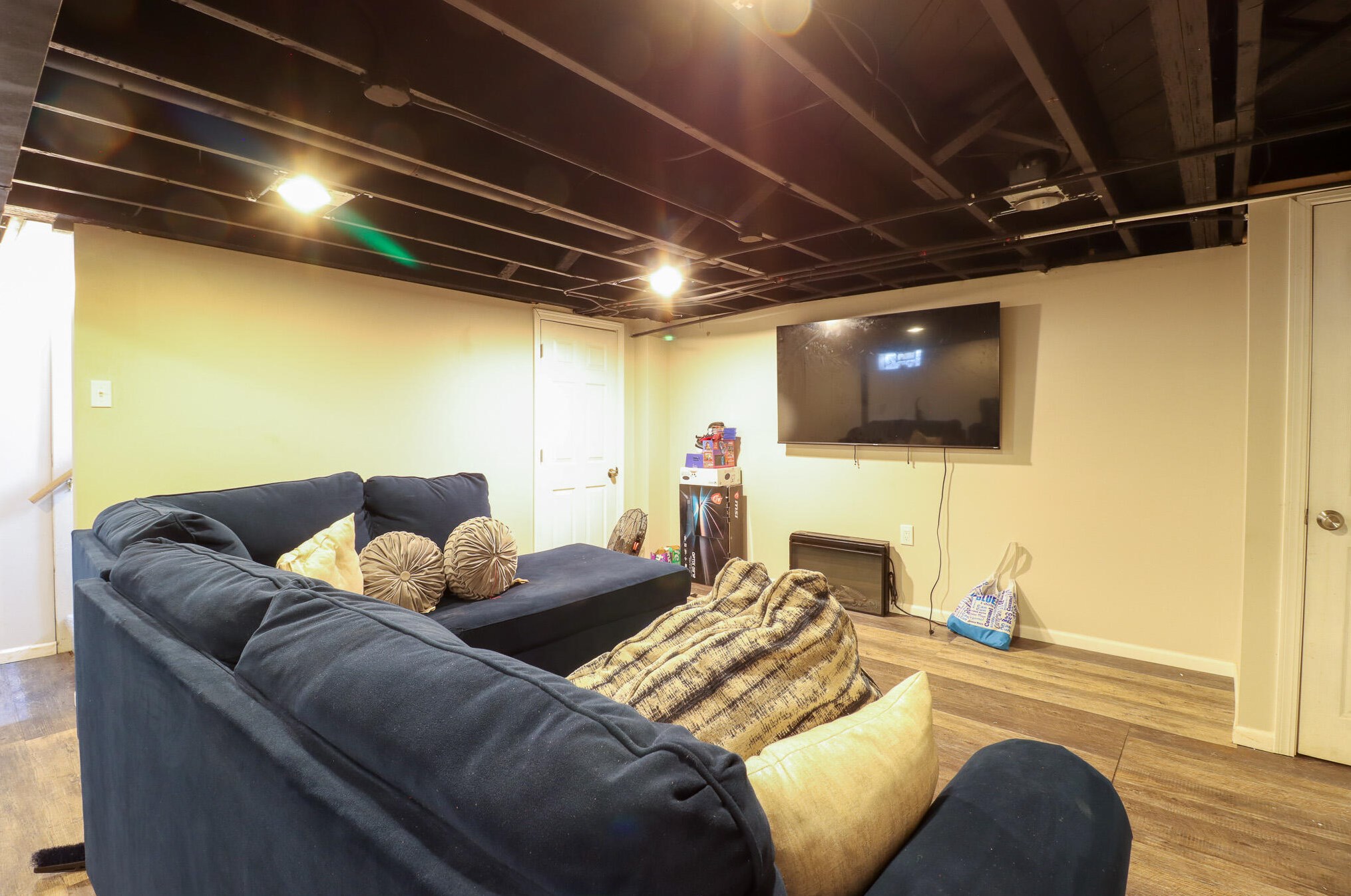 5308 63, Milwaukee WI 53219-4317 exterior