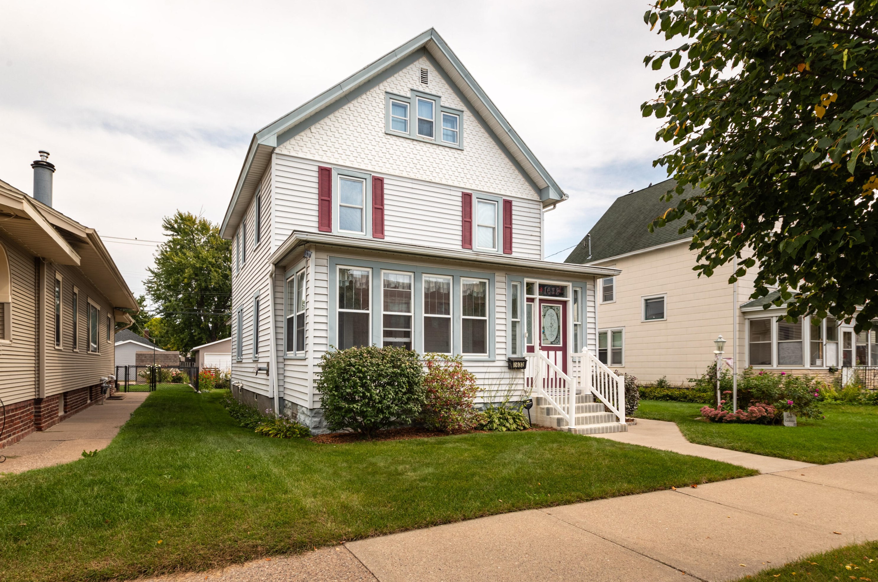 1632 Kane St, La Crosse WI 54603-2023 exterior