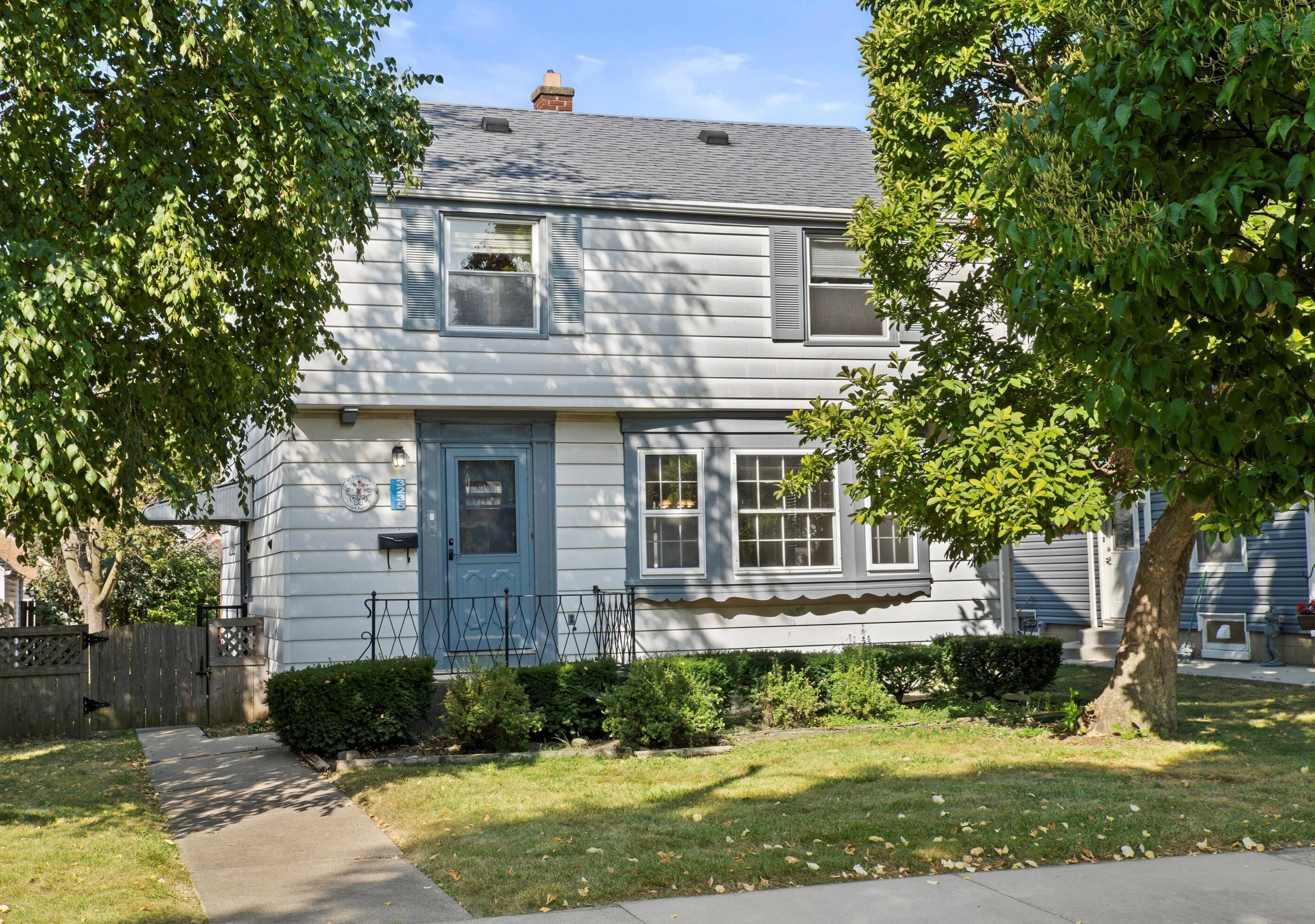 3235 25th St, Milwaukee WI  53215-4418 exterior