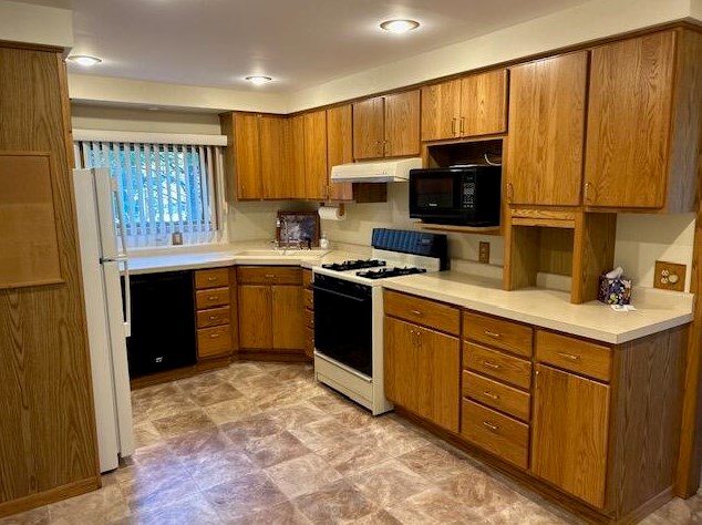 4727 12 St, Sheboygan WI 53081-8003 exterior