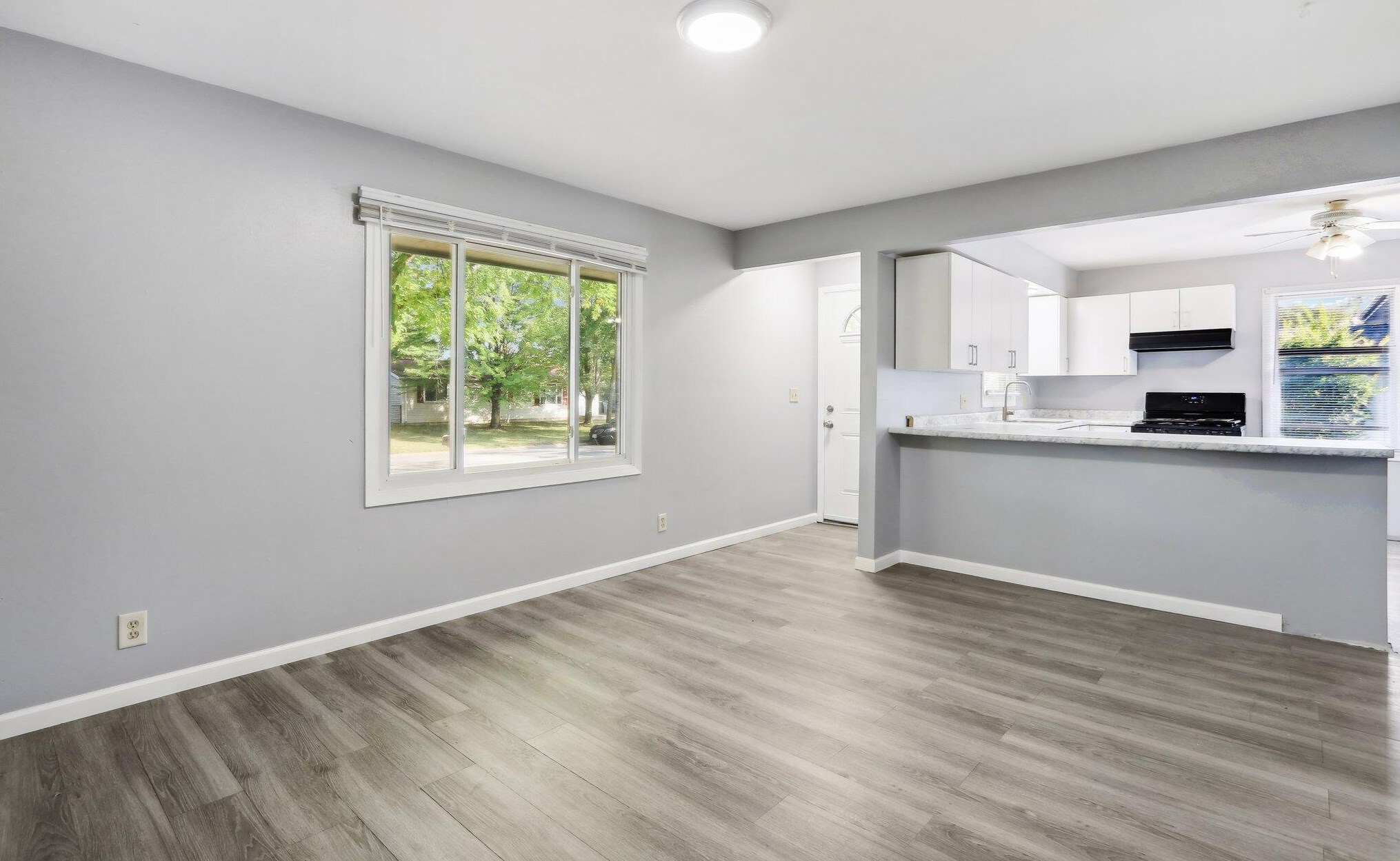 6413 105th St, Milwaukee WI  53224-5100 exterior