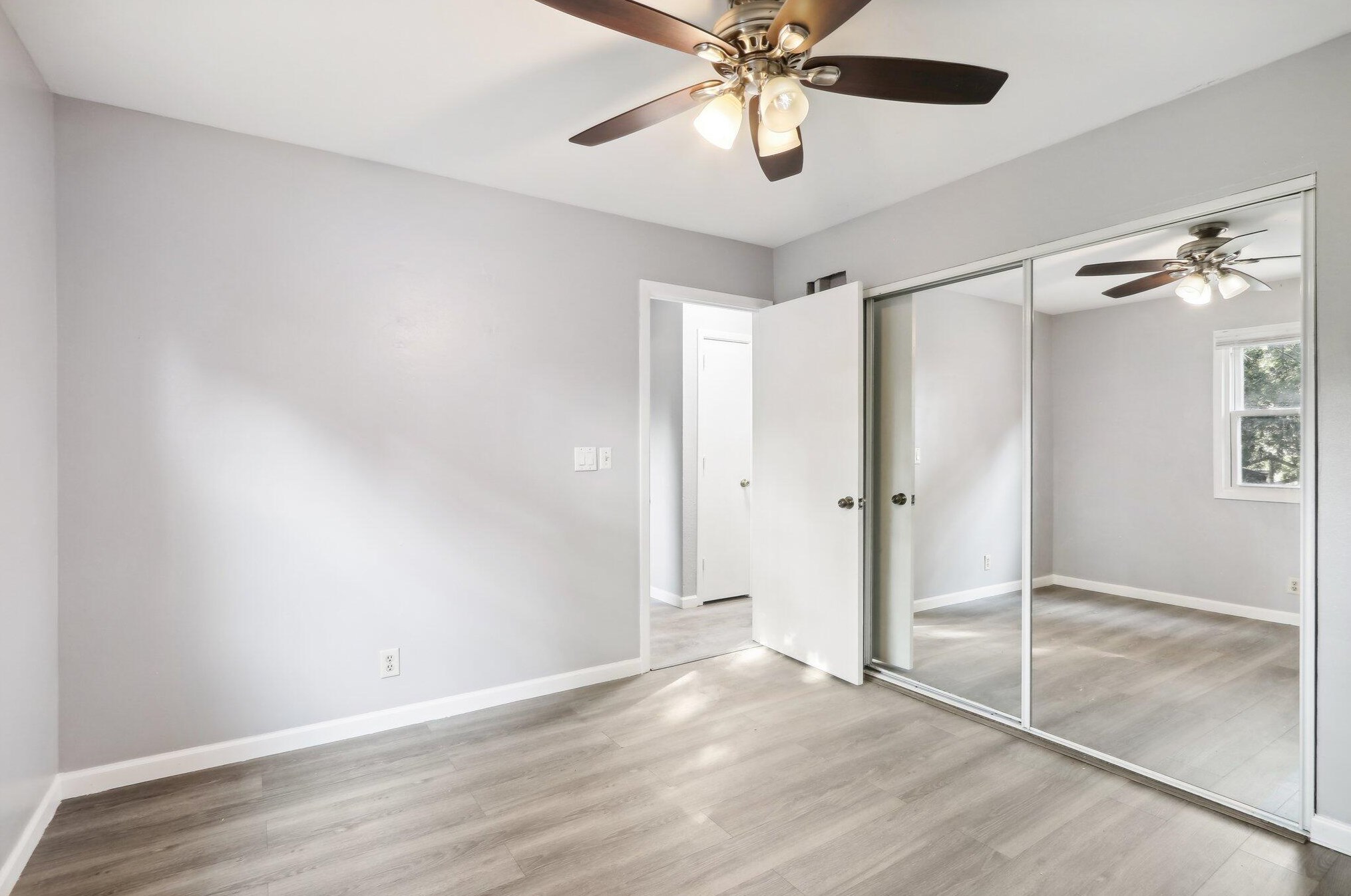 6413 105th St, Milwaukee WI  53224-5100 exterior