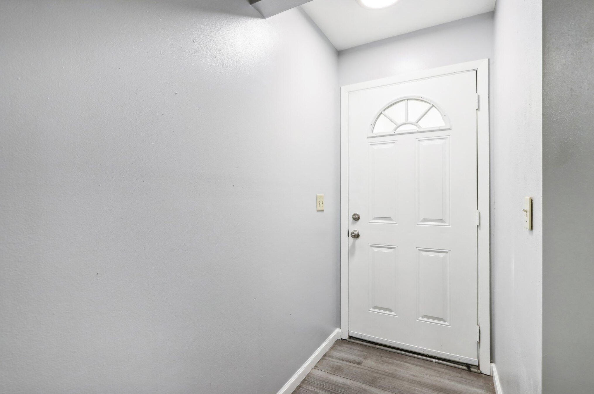 6413 105th St, Milwaukee WI  53224-5100 exterior