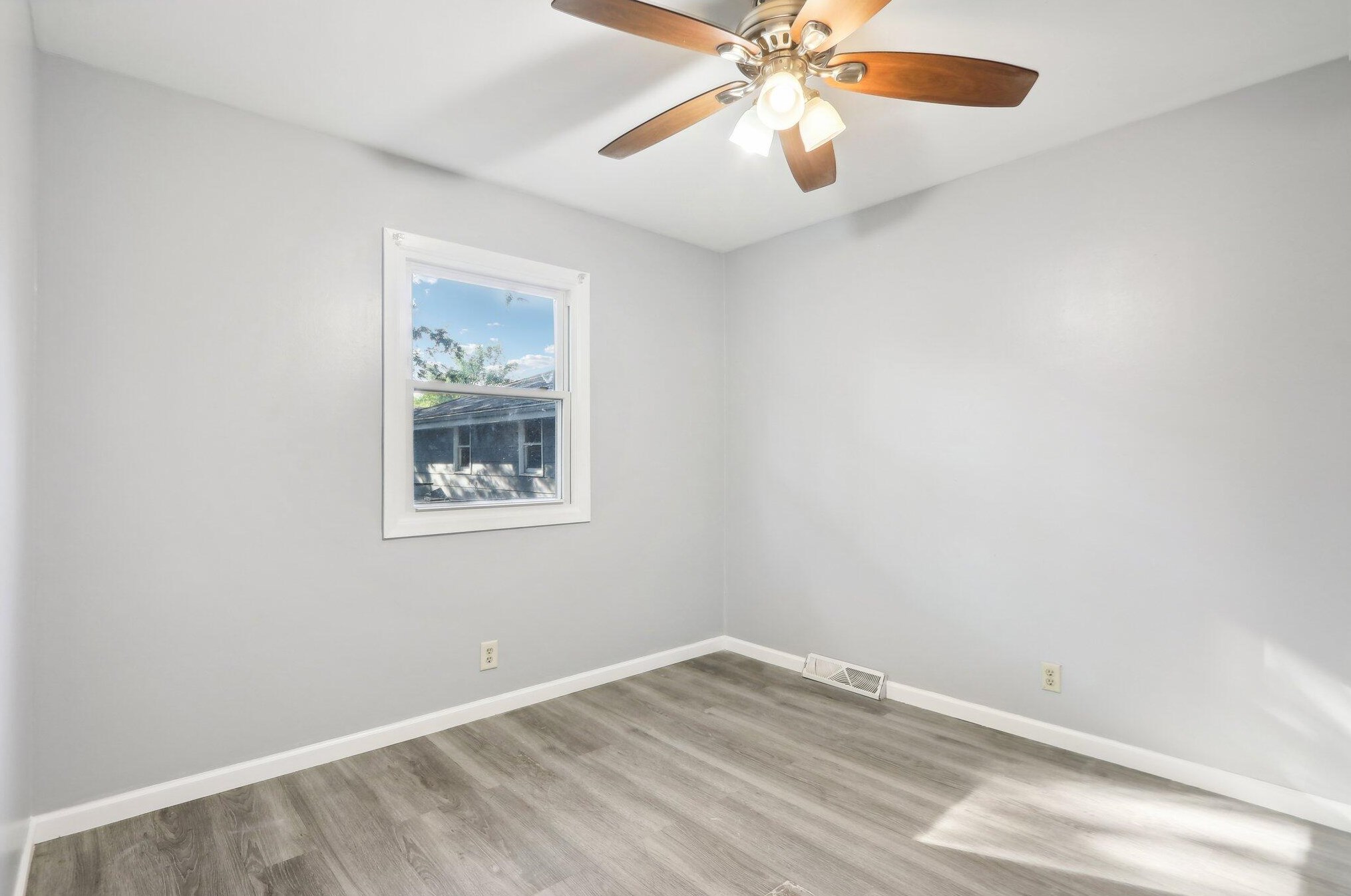 6413 105th St, Milwaukee WI  53224-5100 exterior