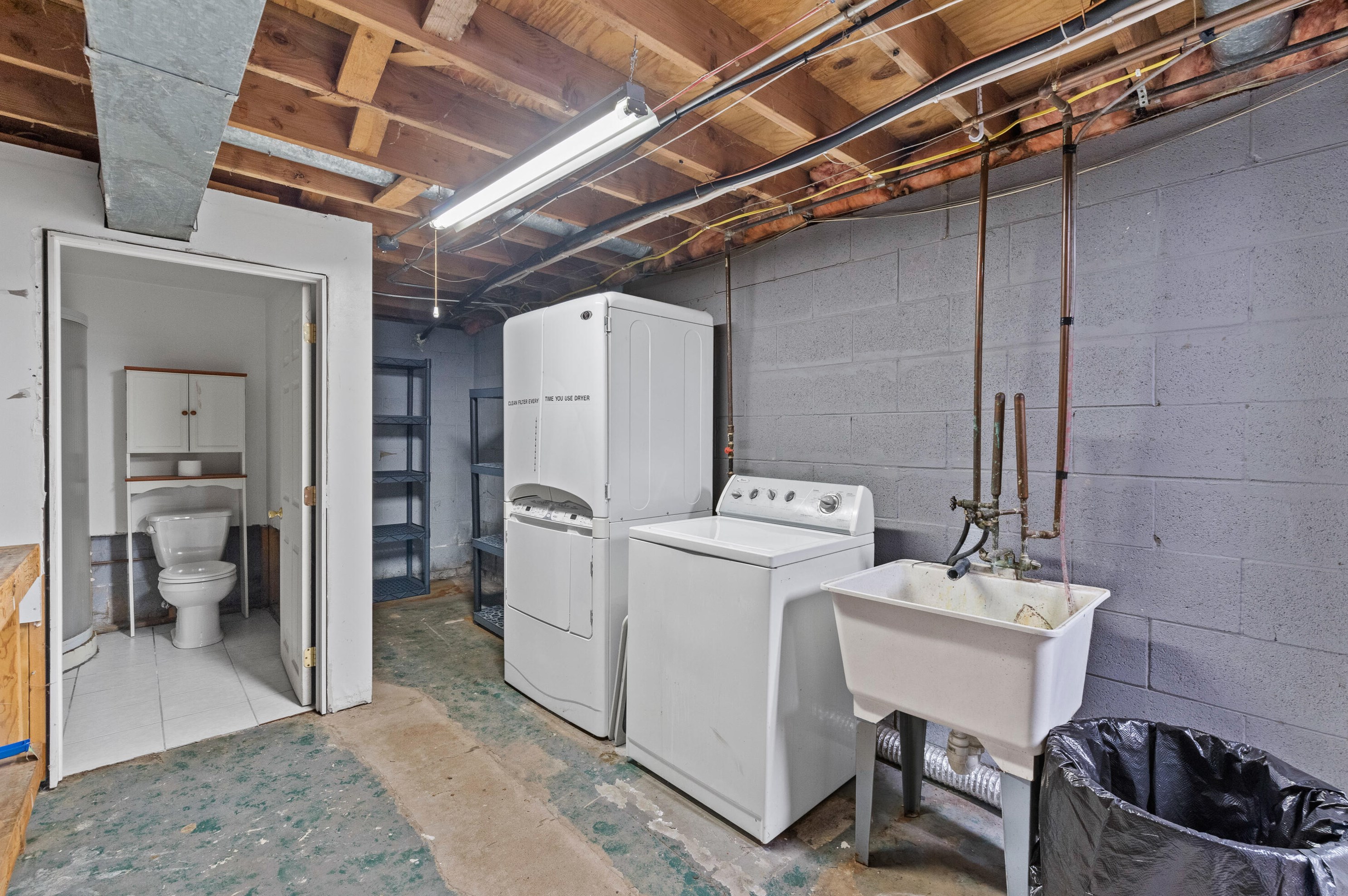 5855 111, Milwaukee WI 53227-1117 exterior