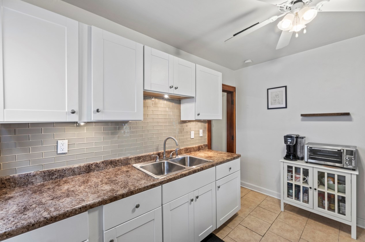 900 56, Milwaukee WI 53214-3327 exterior