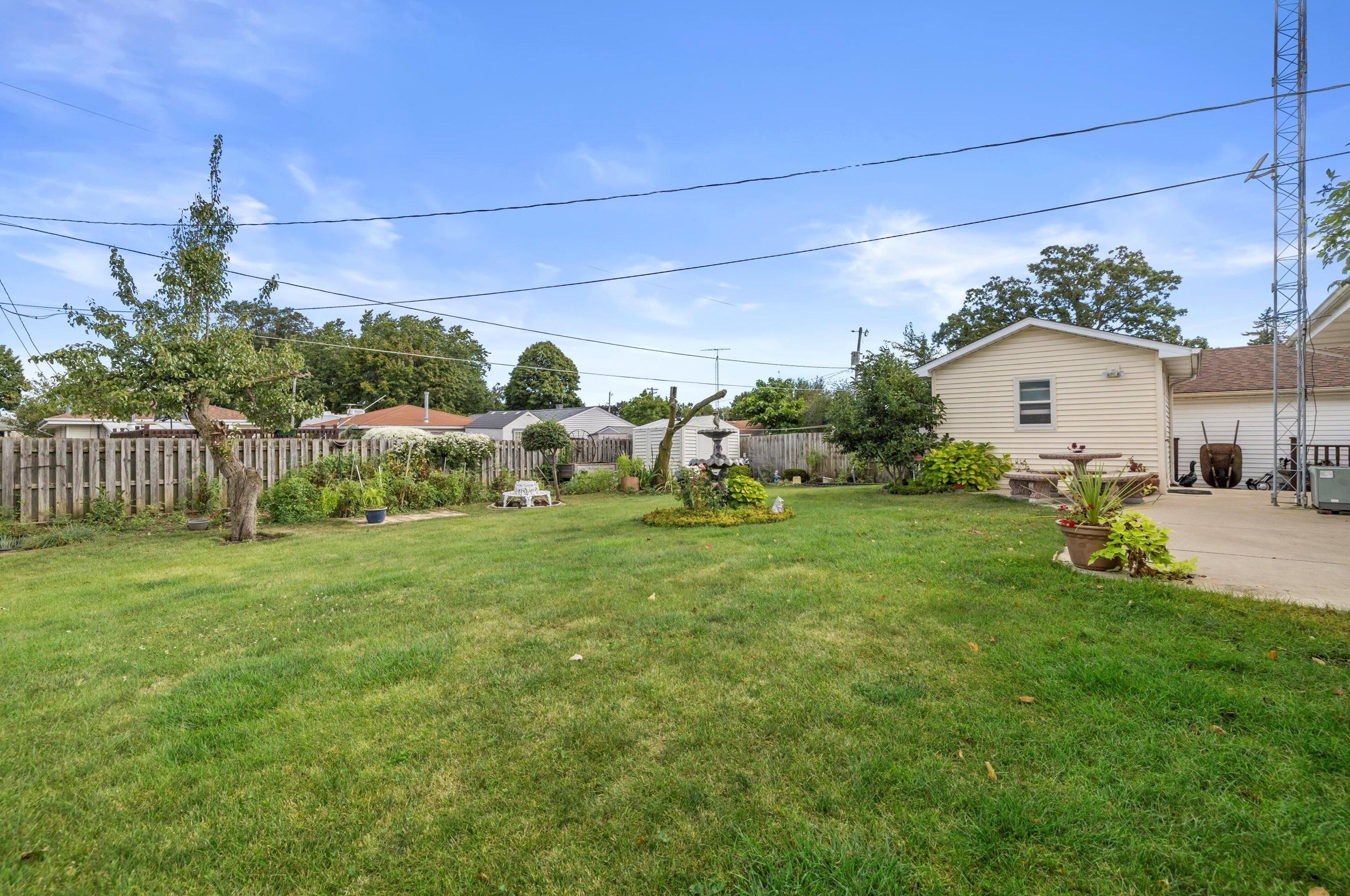 5204 62 St, Kenosha WI 53142-3043 exterior