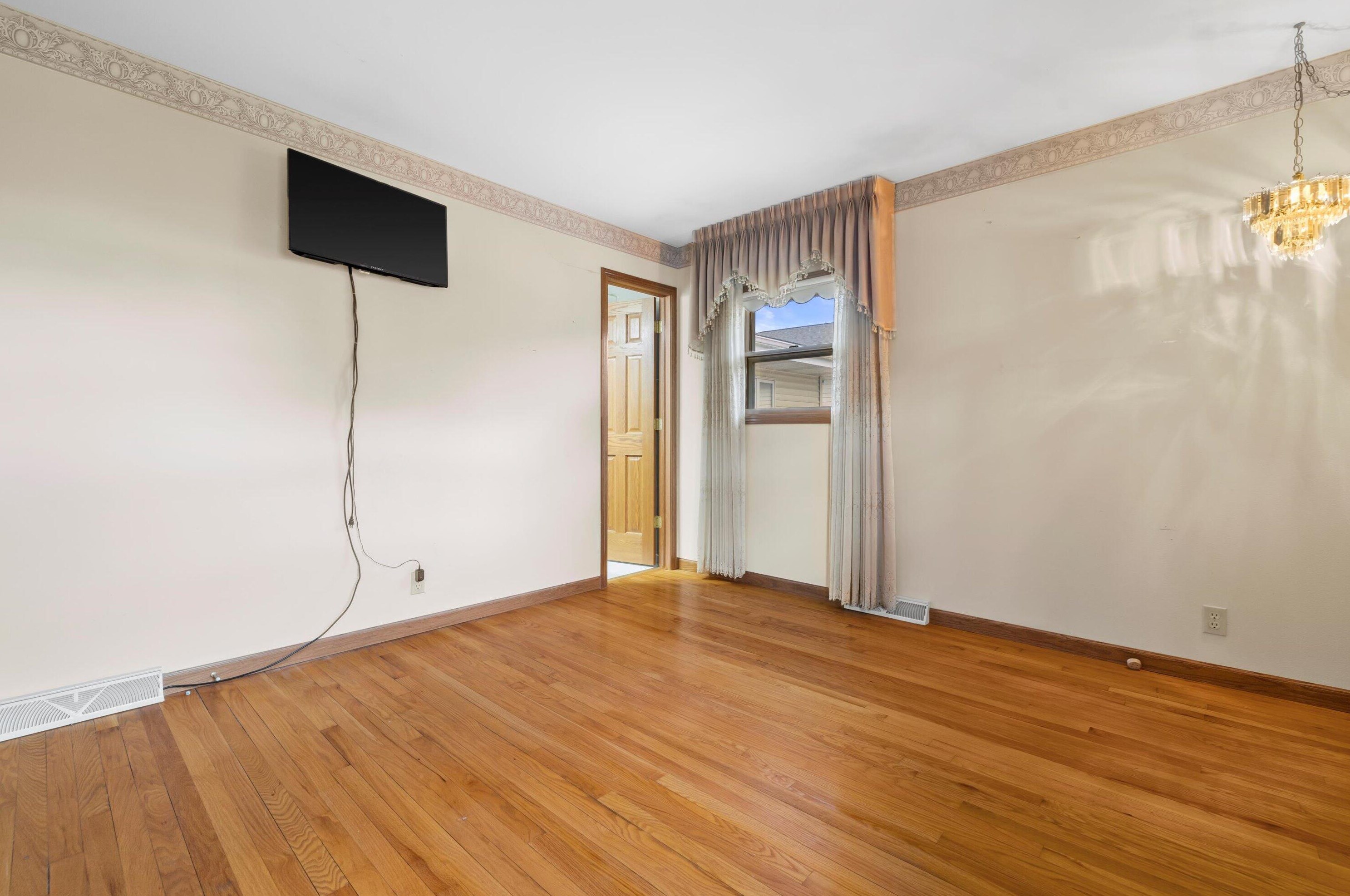 5204 62 St, Kenosha WI 53142-3043 exterior