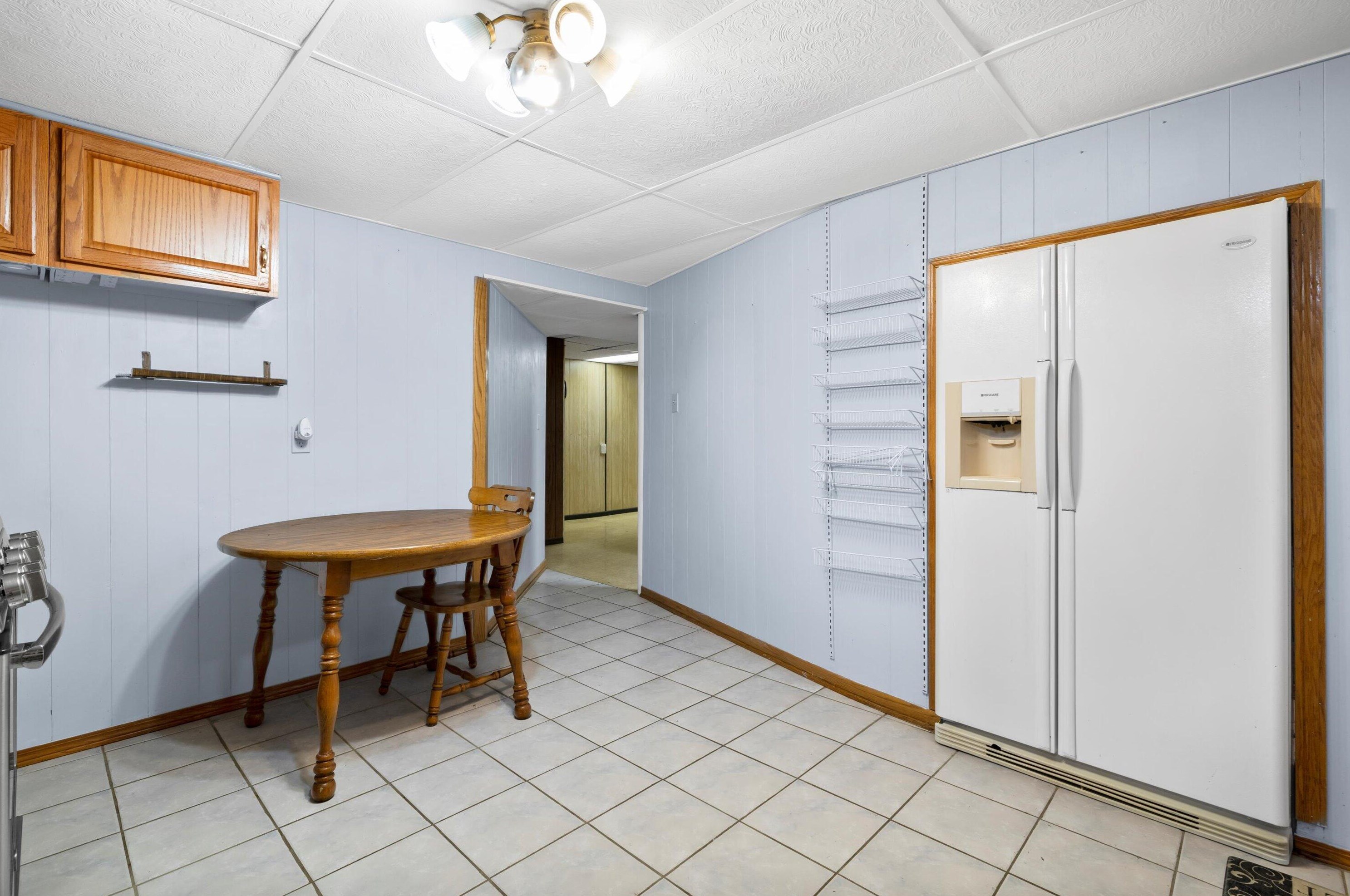 5204 62 St, Kenosha WI 53142-3043 exterior