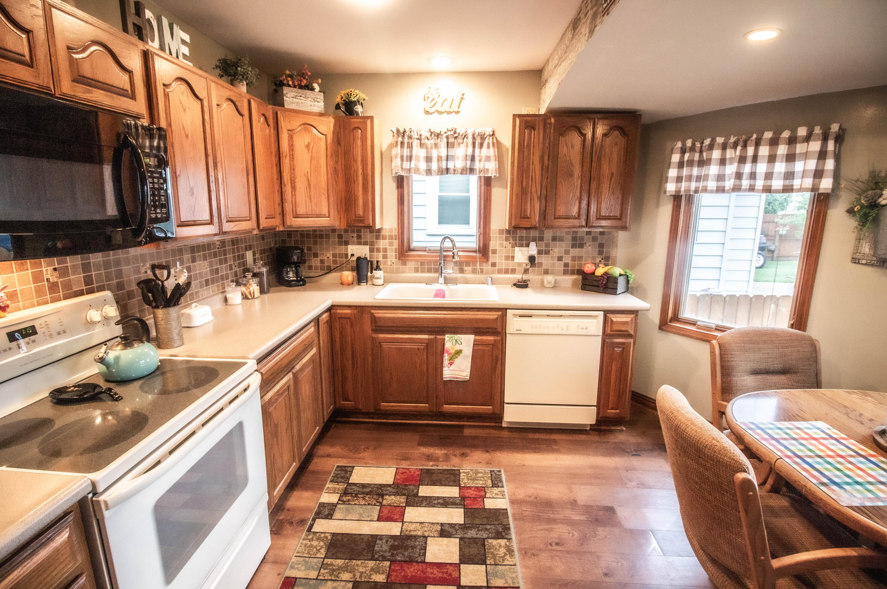 1641 53, Milwaukee WI 53214-5328 exterior