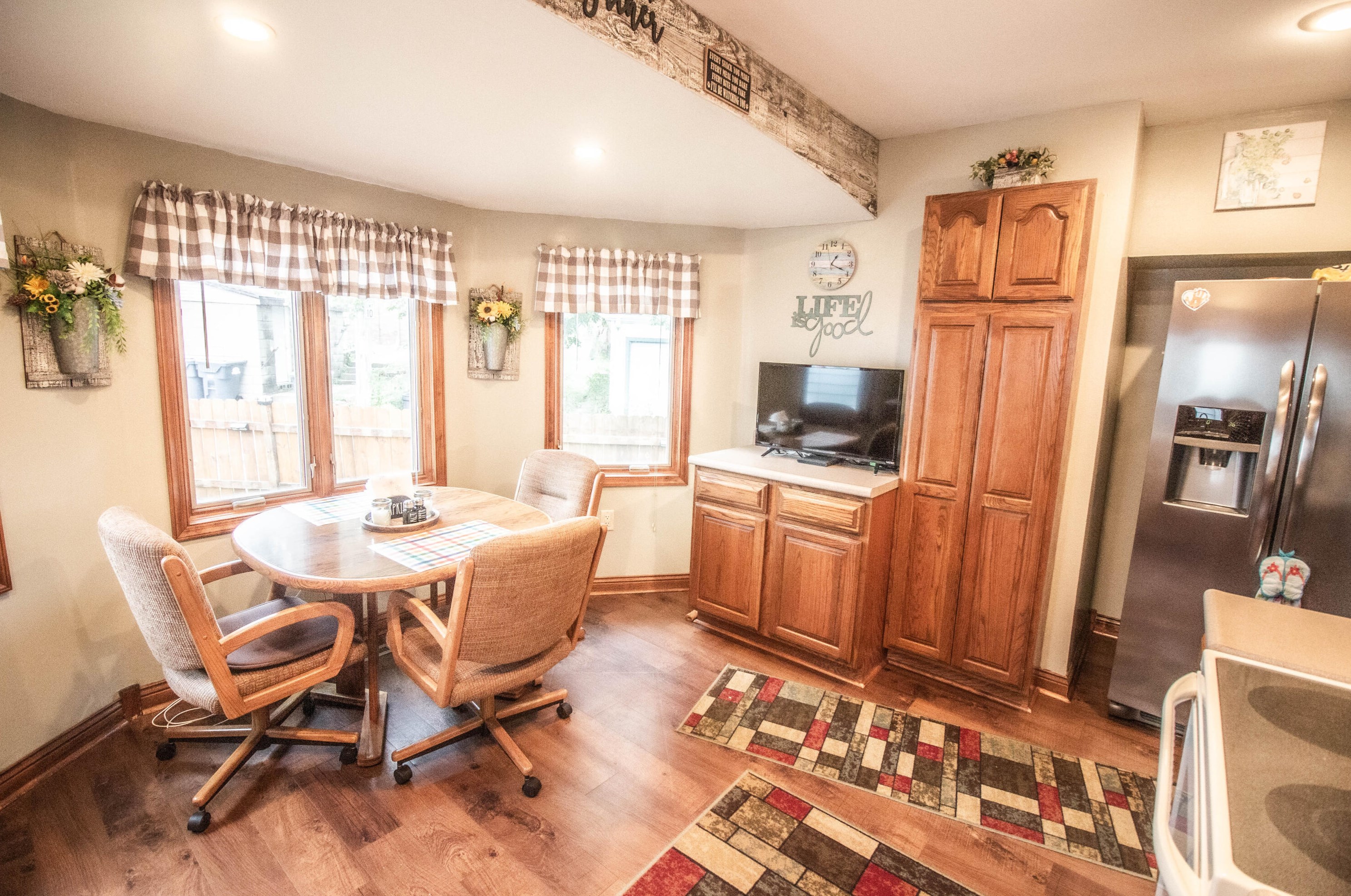 1641 53, Milwaukee WI 53214-5328 exterior