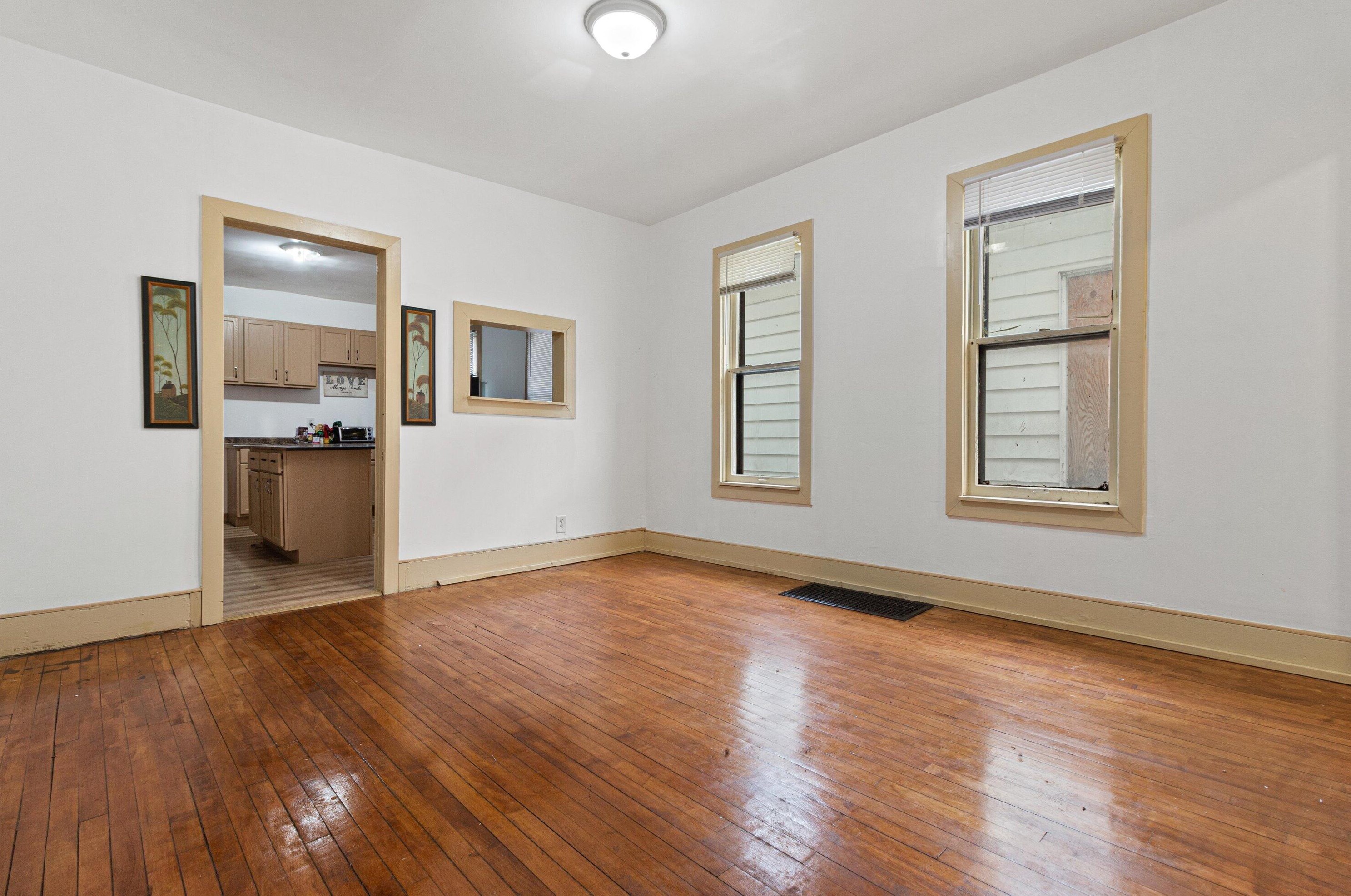 2622 20th St, Milwaukee WI 53215-3015 exterior