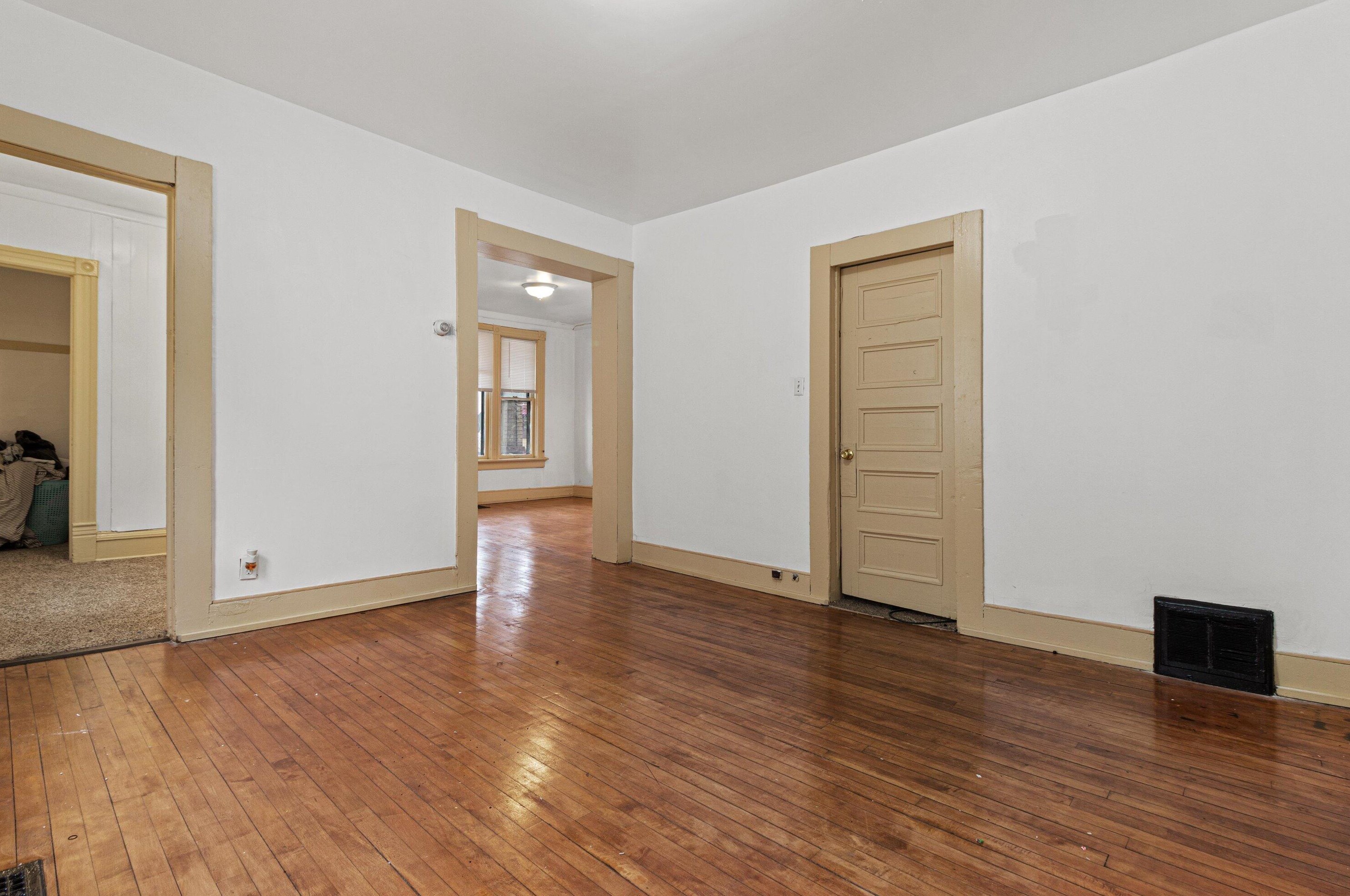 2622 20th St, Milwaukee WI 53215-3015 exterior