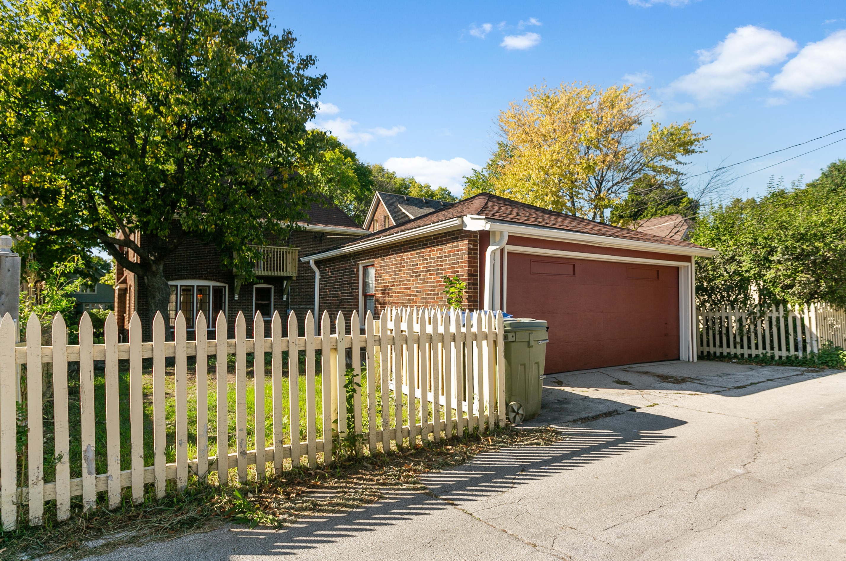 2030 53, Milwaukee WI 53208-1762 exterior