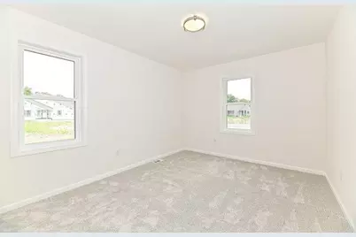 310 N Trailview Cir, Racine, WI 53185 - Photo 19