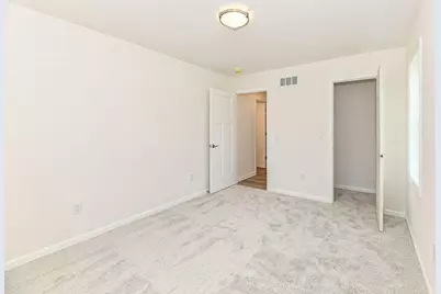 311 N Trailview Cir, Racine, WI 53185 - Photo 17