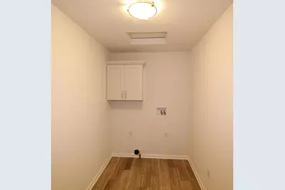 311 N Trailview Cir, Racine, WI 53185 - Photo 7