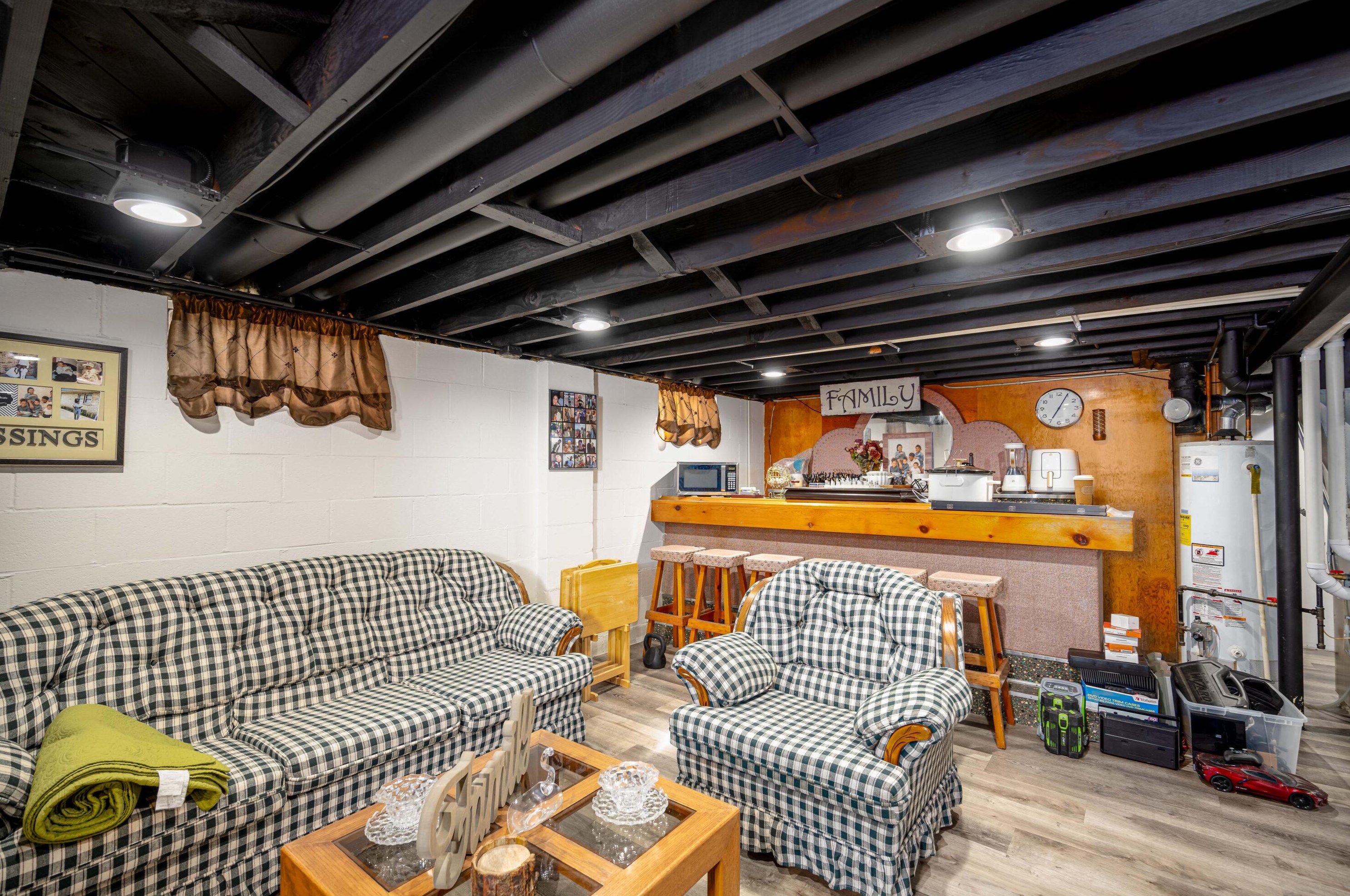 5224 56, Milwaukee WI 53218-3214 exterior