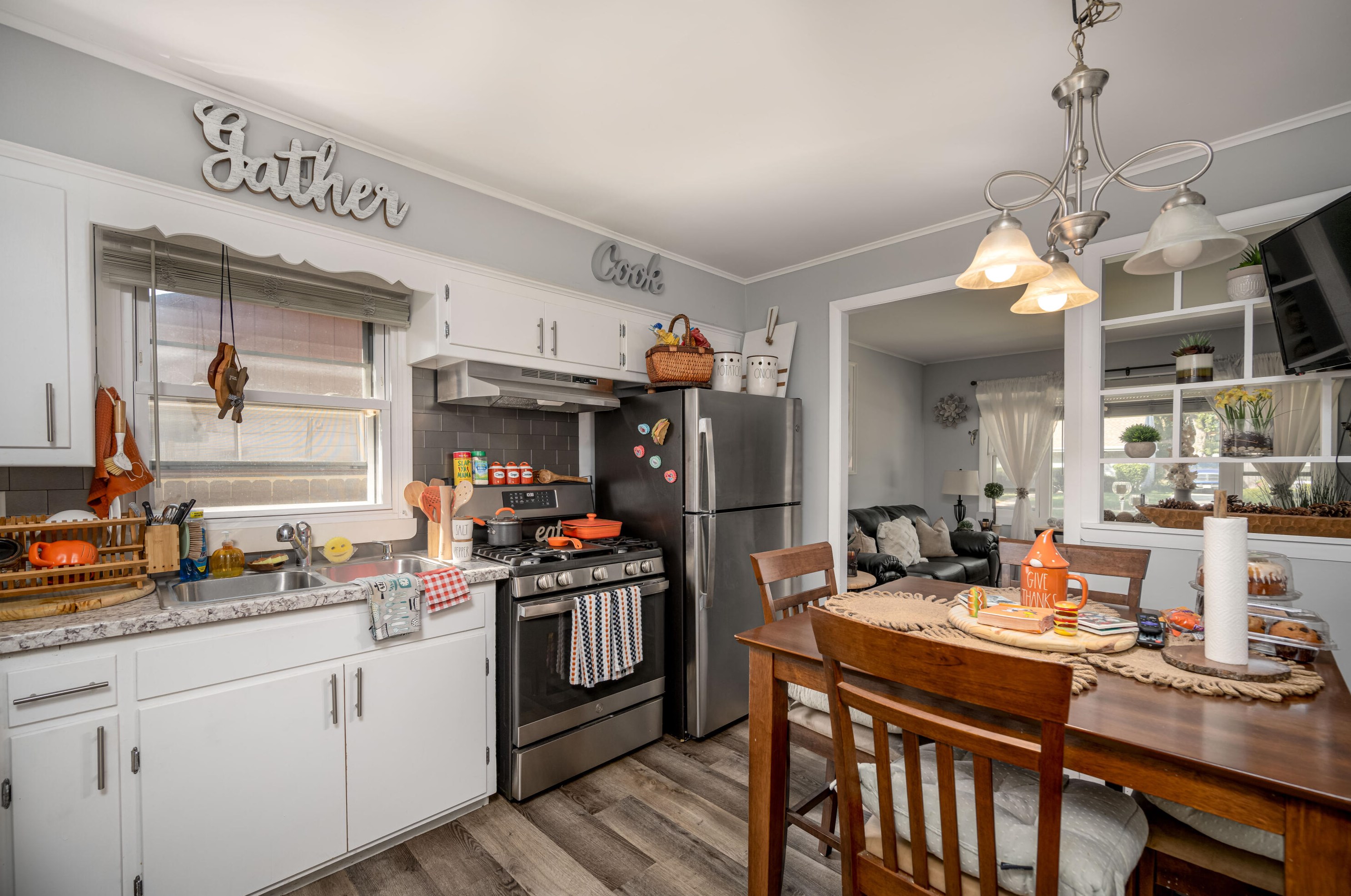 5224 56, Milwaukee WI 53218-3214 exterior