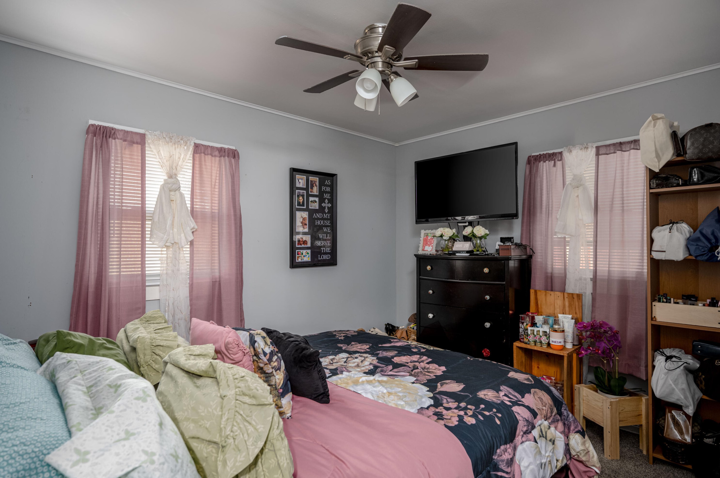 5224 56, Milwaukee WI 53218-3214 exterior