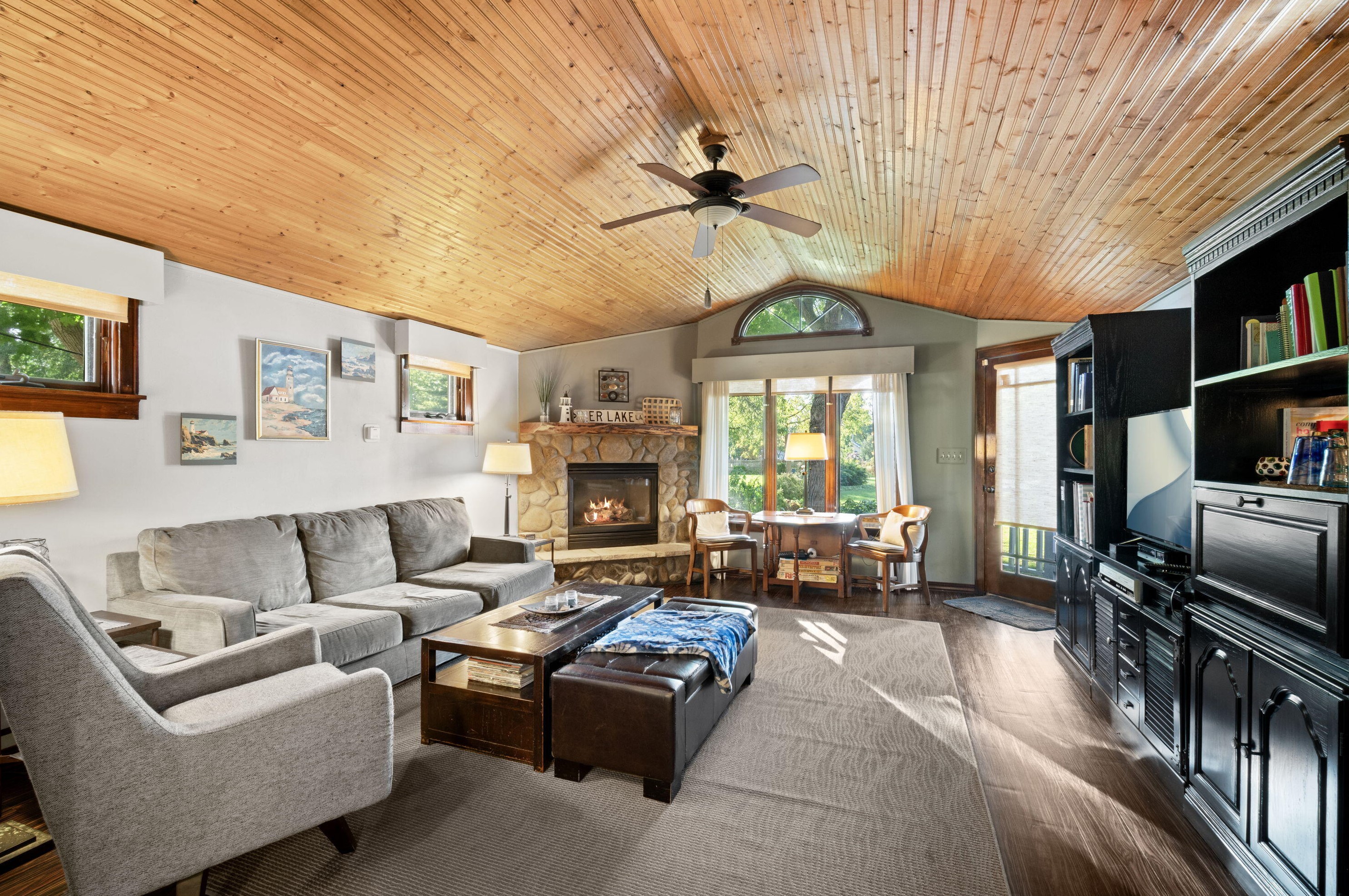 6485 56, Milwaukee WI 53223-5947 exterior