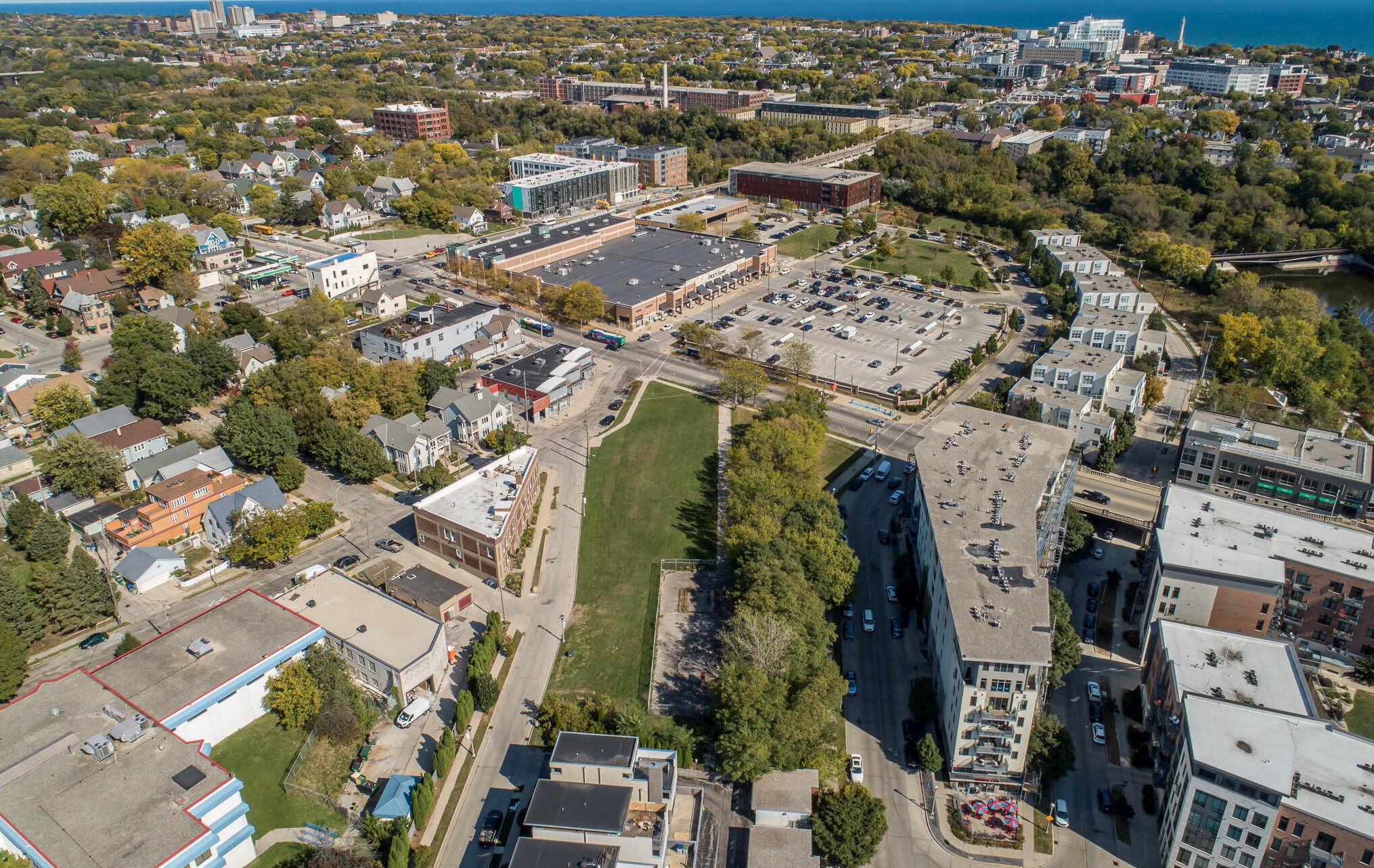 2080 Commerce St, Milwaukee WI  53212-3479 exterior