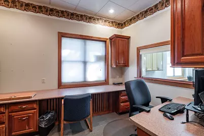 2425  16th St, La Crosse, WI 54601 - Photo 9
