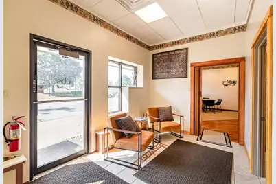 2425  16th St, La Crosse, WI 54601 - Photo 3