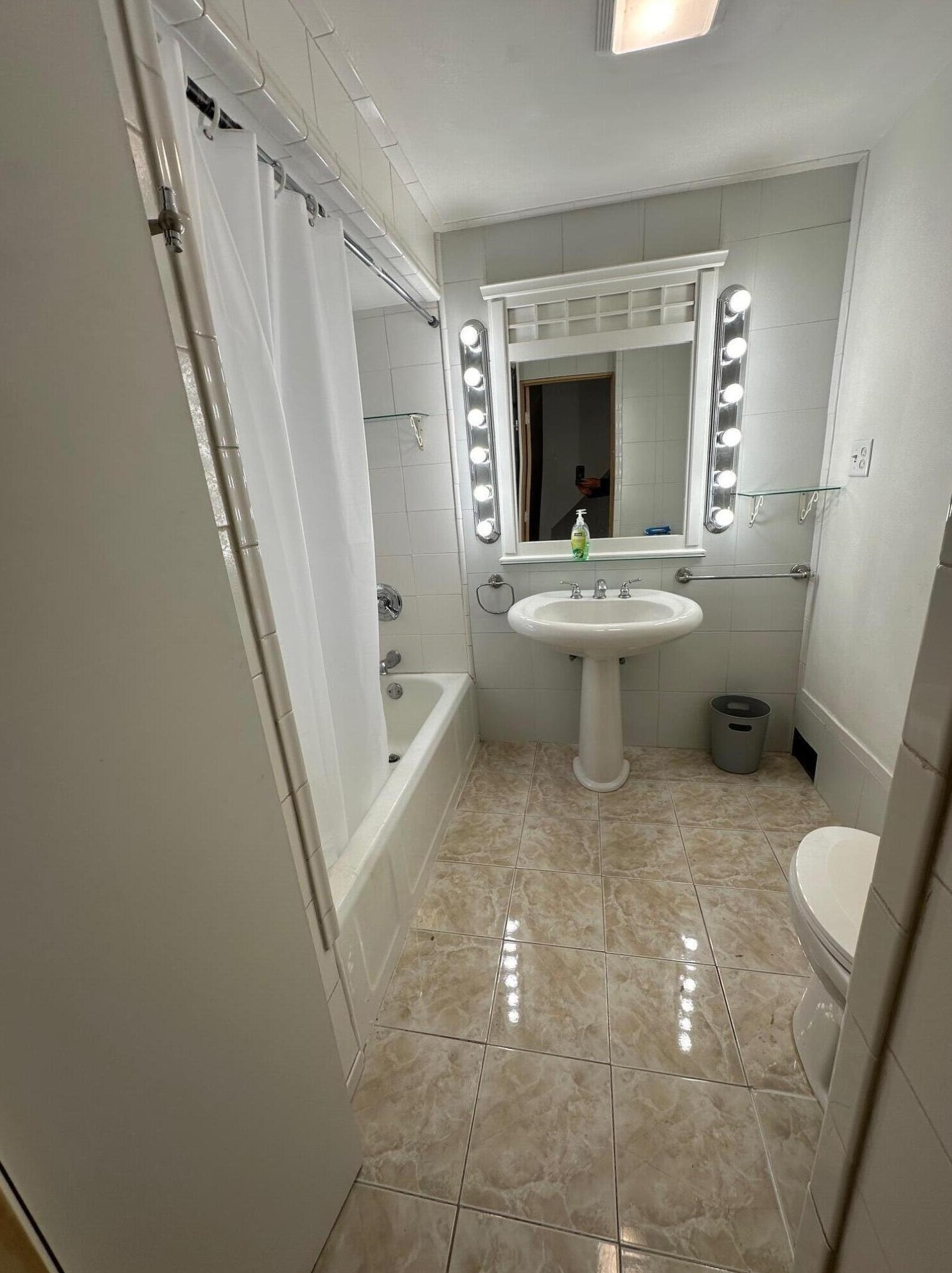 505 73 St, Milwaukee WI 53219-1212 exterior