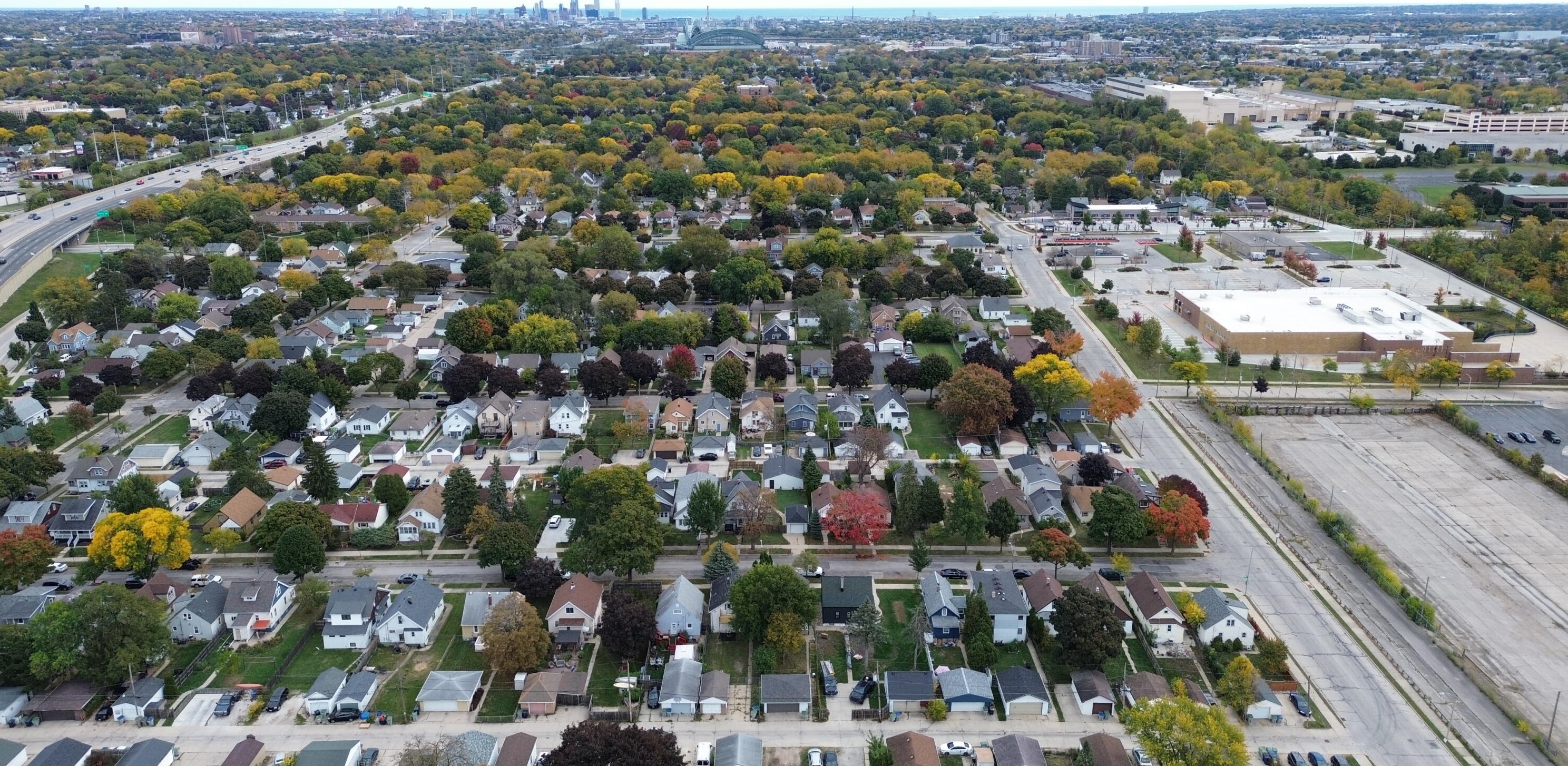 505 73 St, Milwaukee WI 53219-1212 exterior