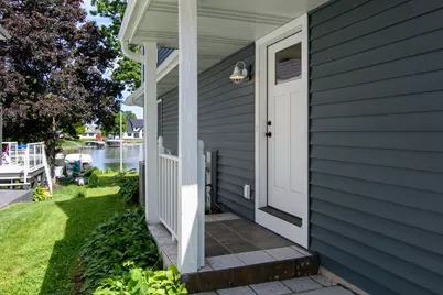 W188S7598  Oak Grove Dr, Muskego, WI 53150 - Photo 3