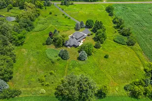 N1825 Town Hall Rd, Walworth, WI 53184 - Photo 3