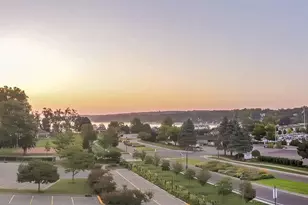 220 Fontana Blvd, Fontana, WI 53125 - Photo 9